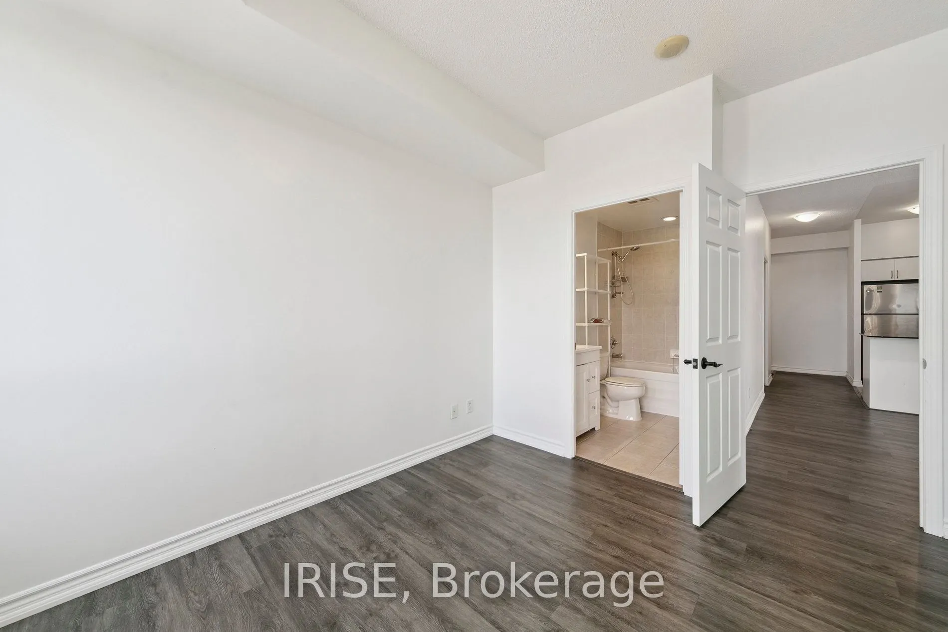 388 Prince Of Wales Drive, #2102