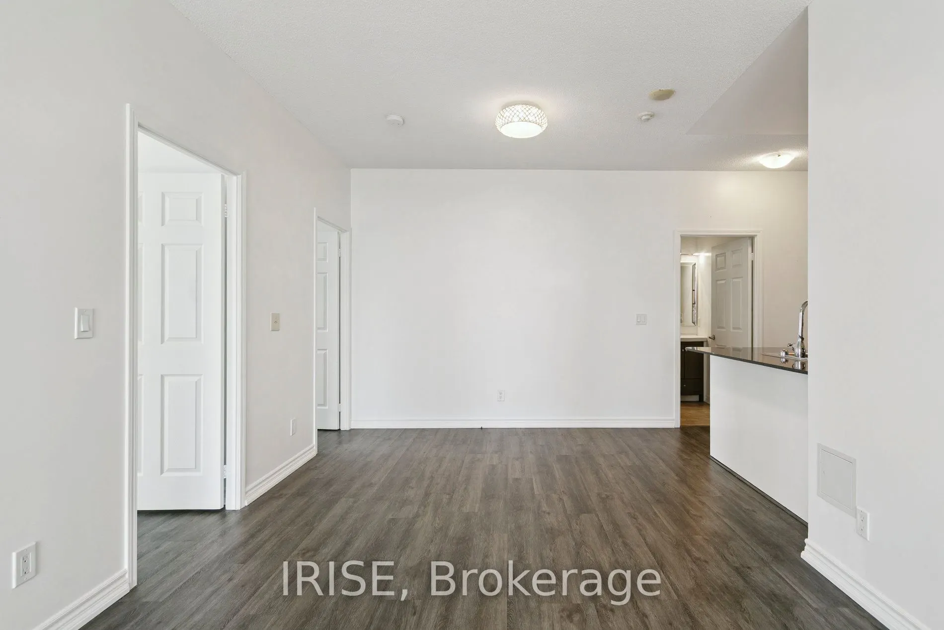 388 Prince Of Wales Drive, #2102