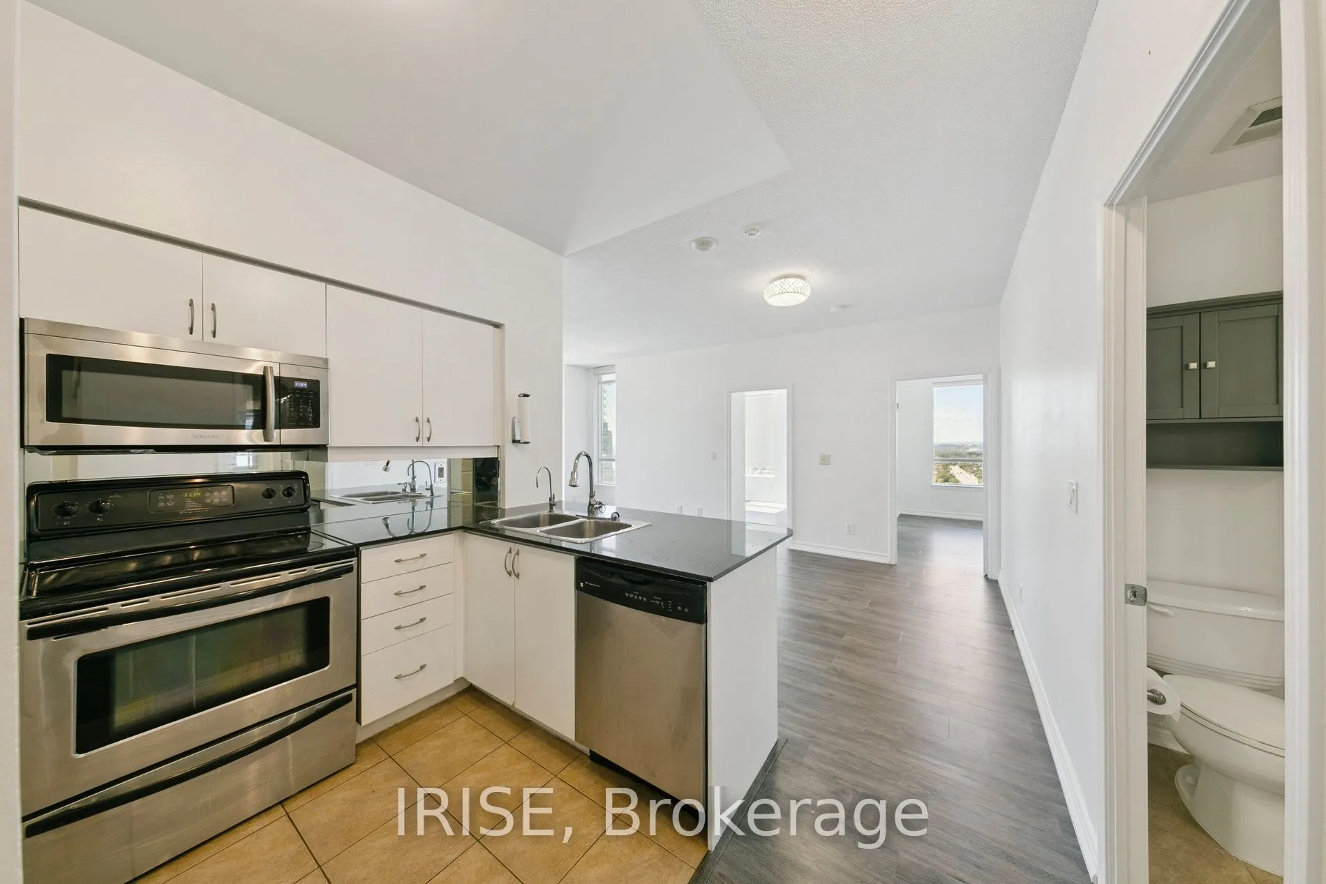 388 Prince Of Wales Drive, #2102