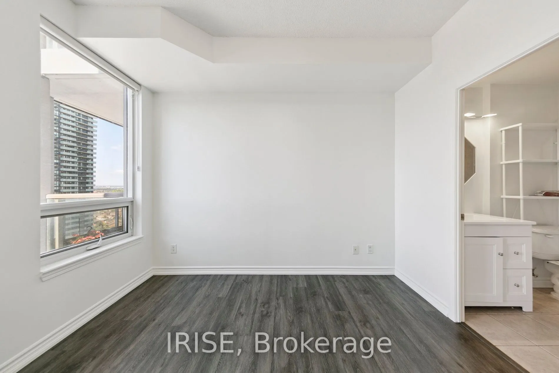 388 Prince Of Wales Drive, #2102