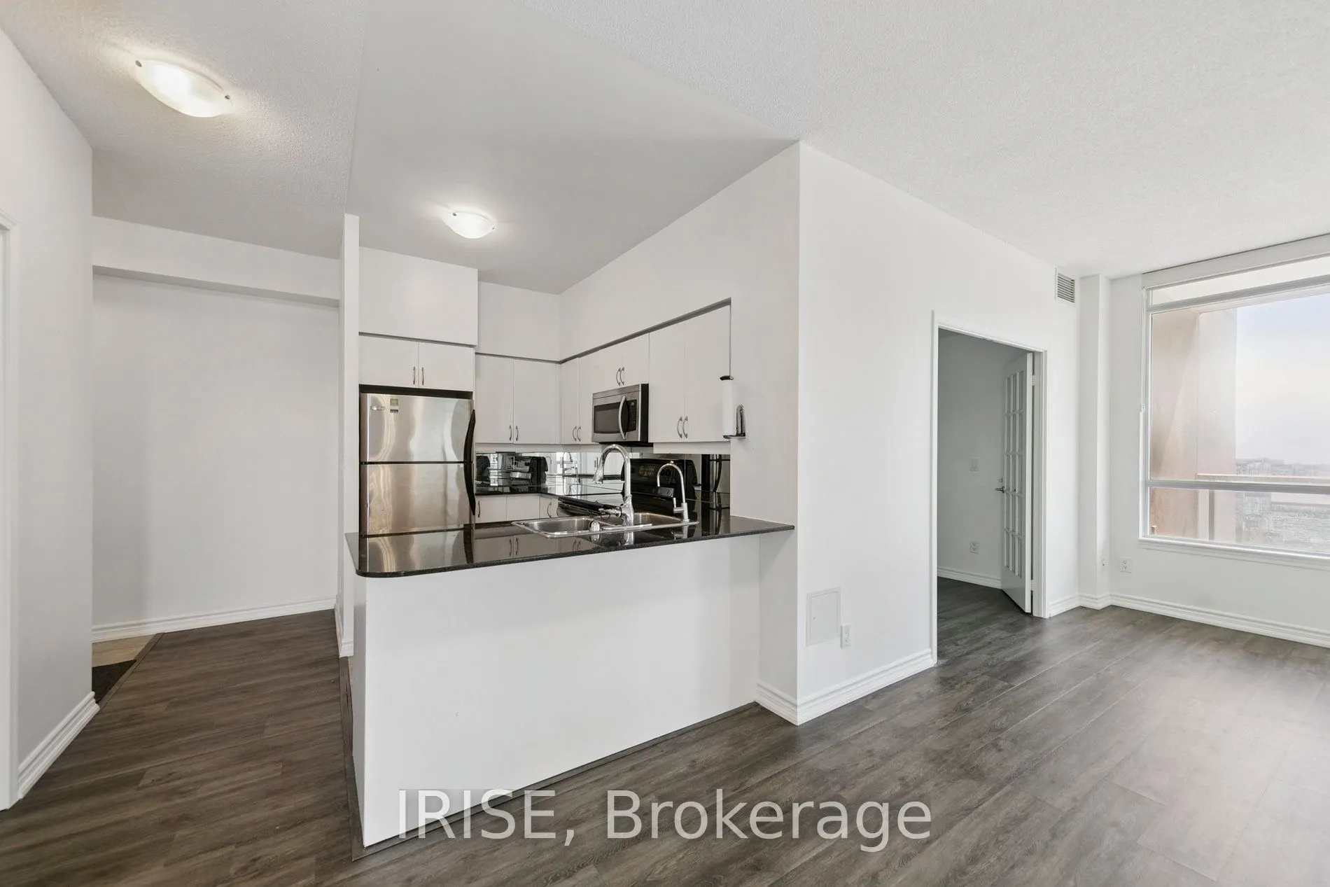388 Prince Of Wales Drive, #2102