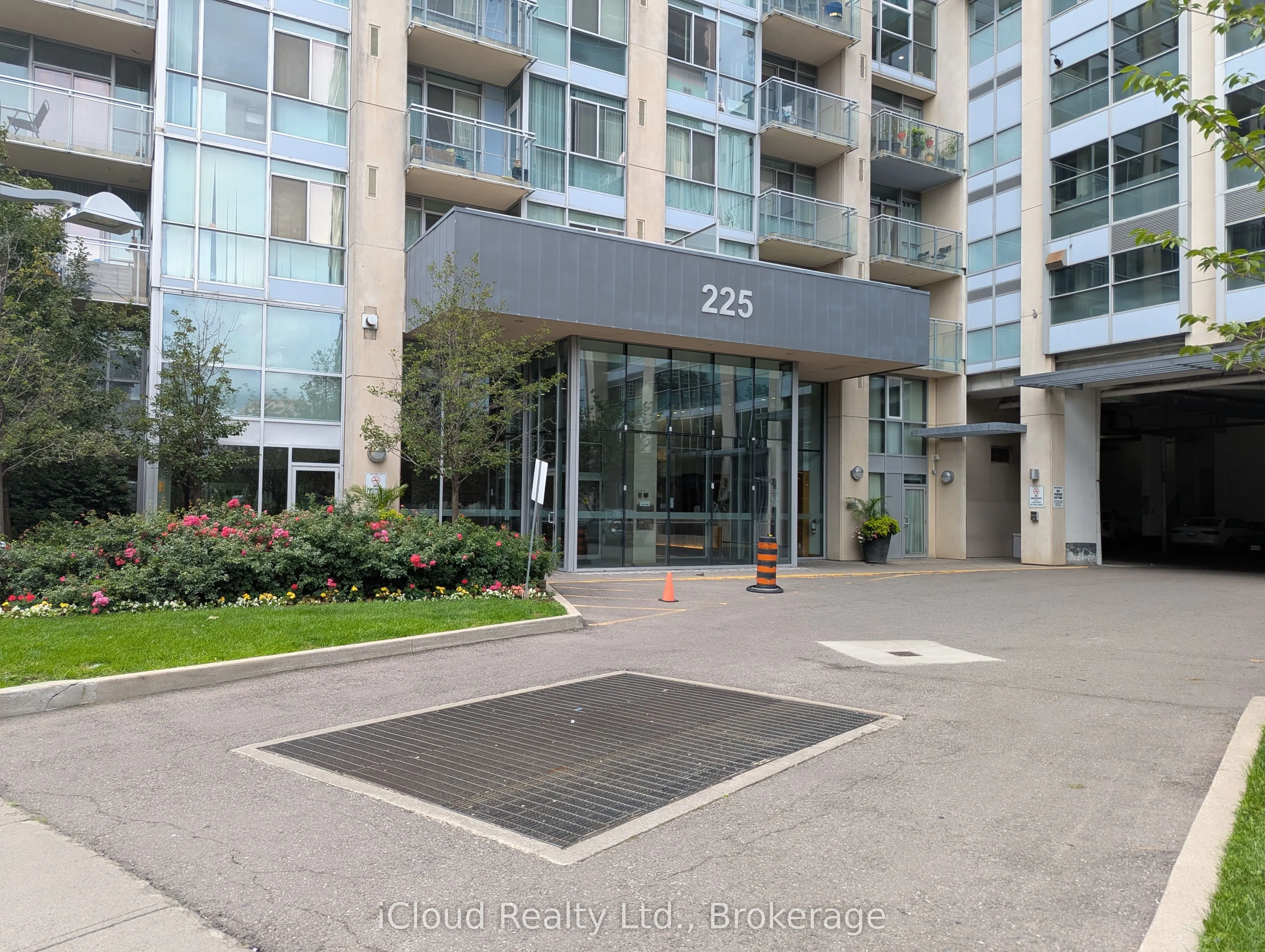 225 Webb Drive, #3501