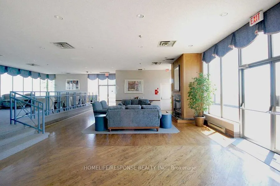 55 ELM Drive, #2302