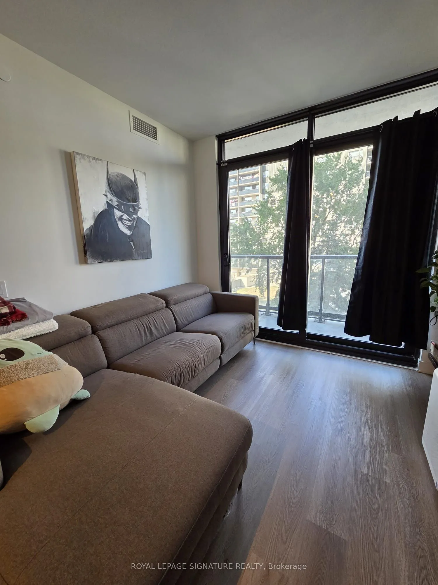 86 Dundas Street E, #314