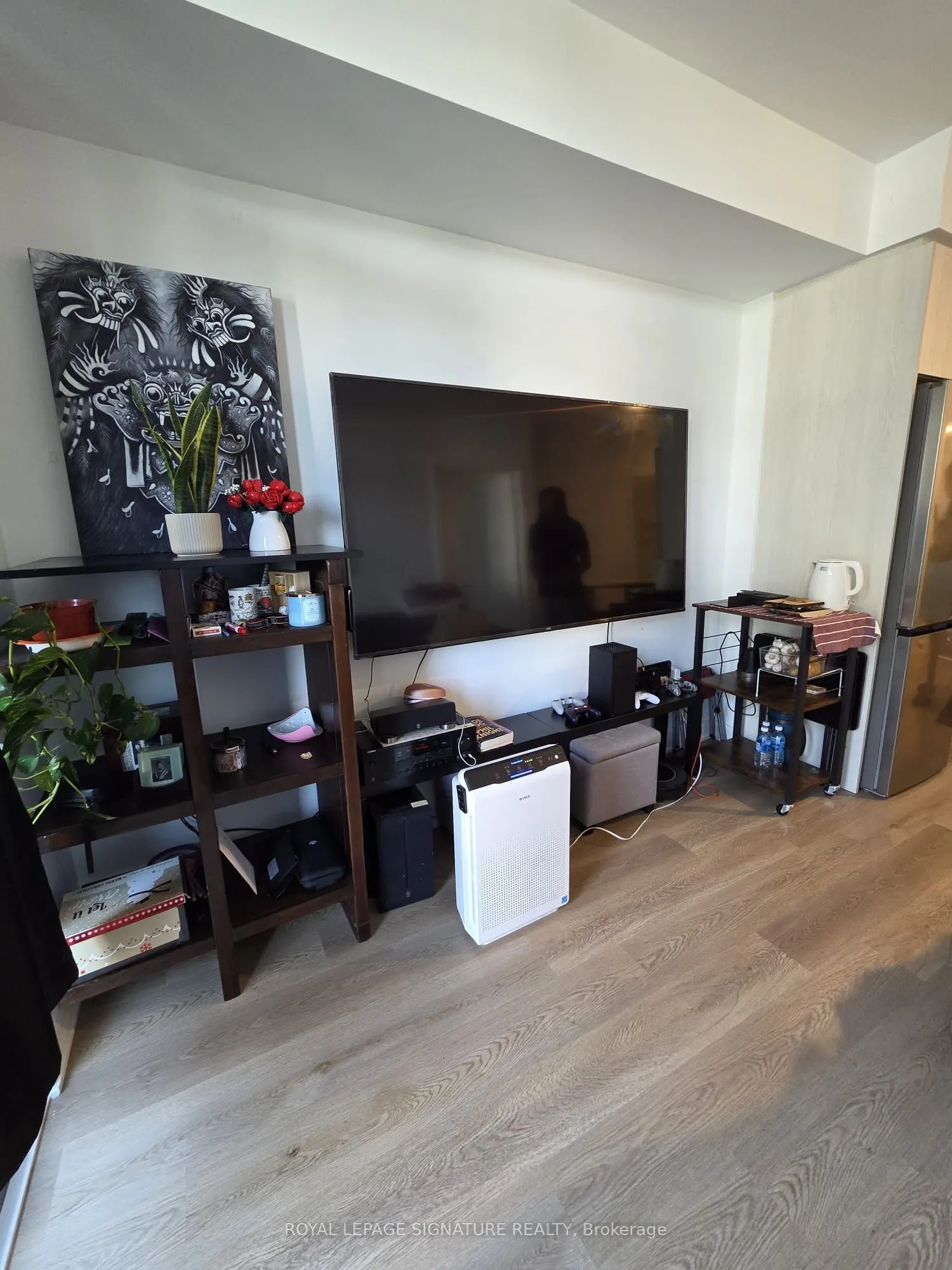 86 Dundas Street E, #314