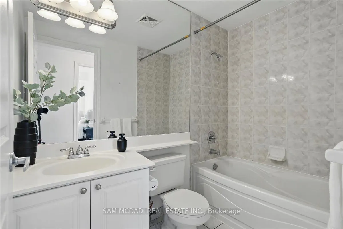 3888 Duke Of York Boulevard, #3028