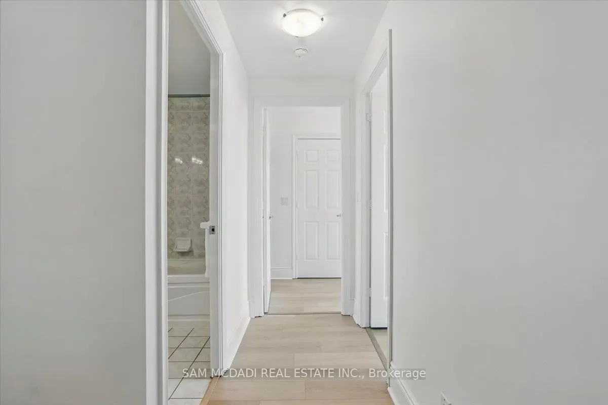 3888 Duke Of York Boulevard, #3028