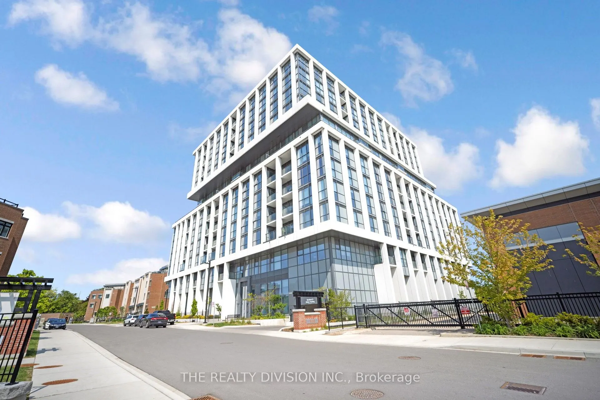 1063 Douglas Mccurdy Common, #606