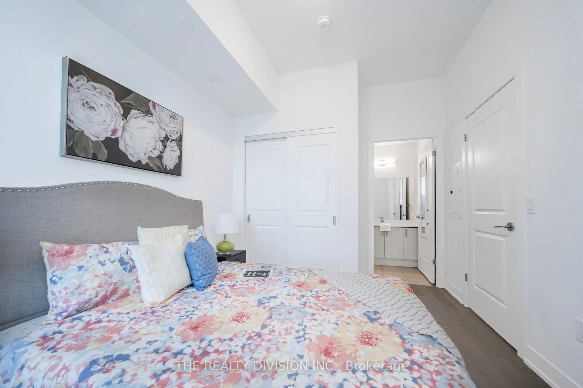 1063 Douglas Mccurdy Common, #606