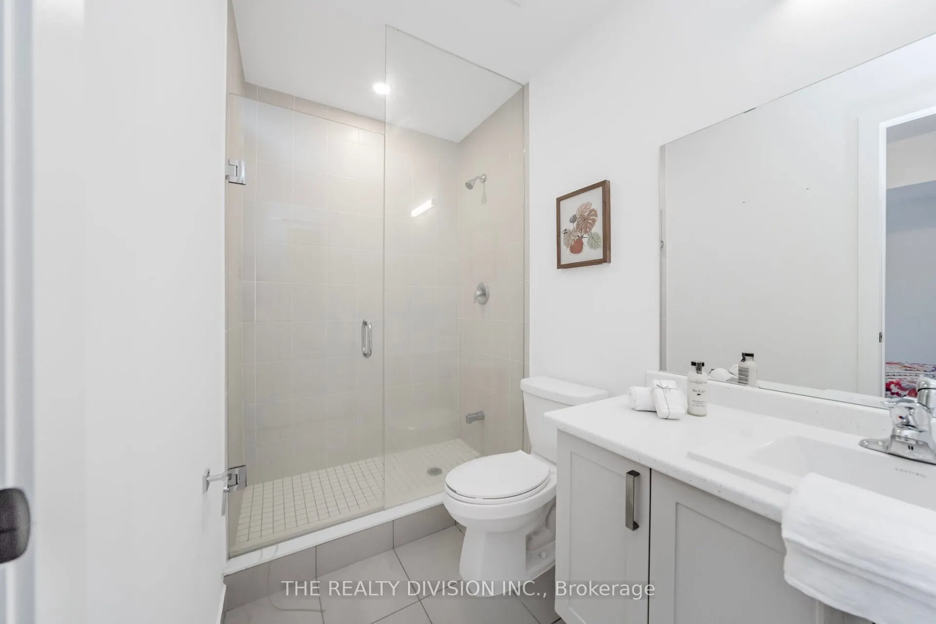 1063 Douglas Mccurdy Common, #606