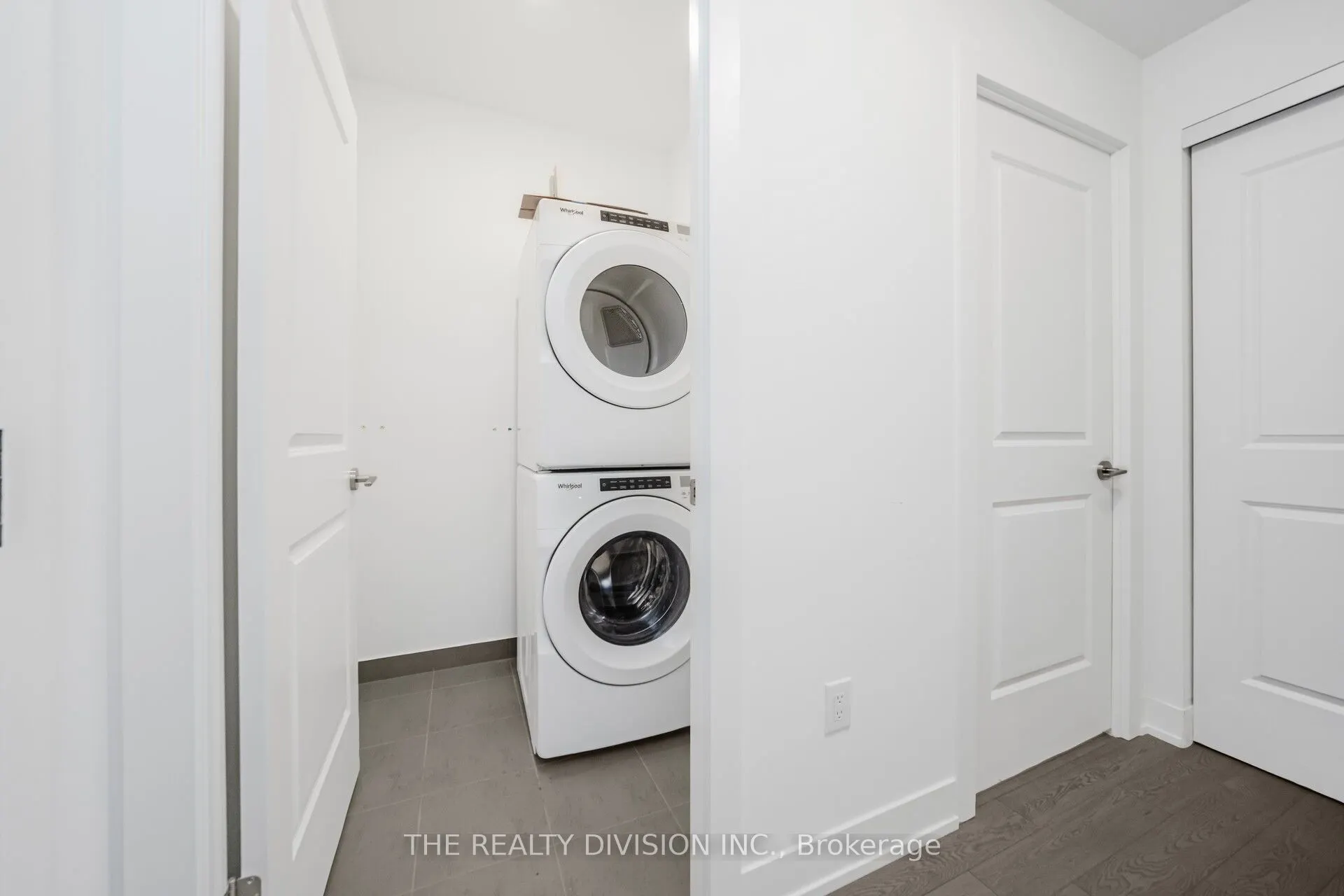1063 Douglas Mccurdy Common, #606