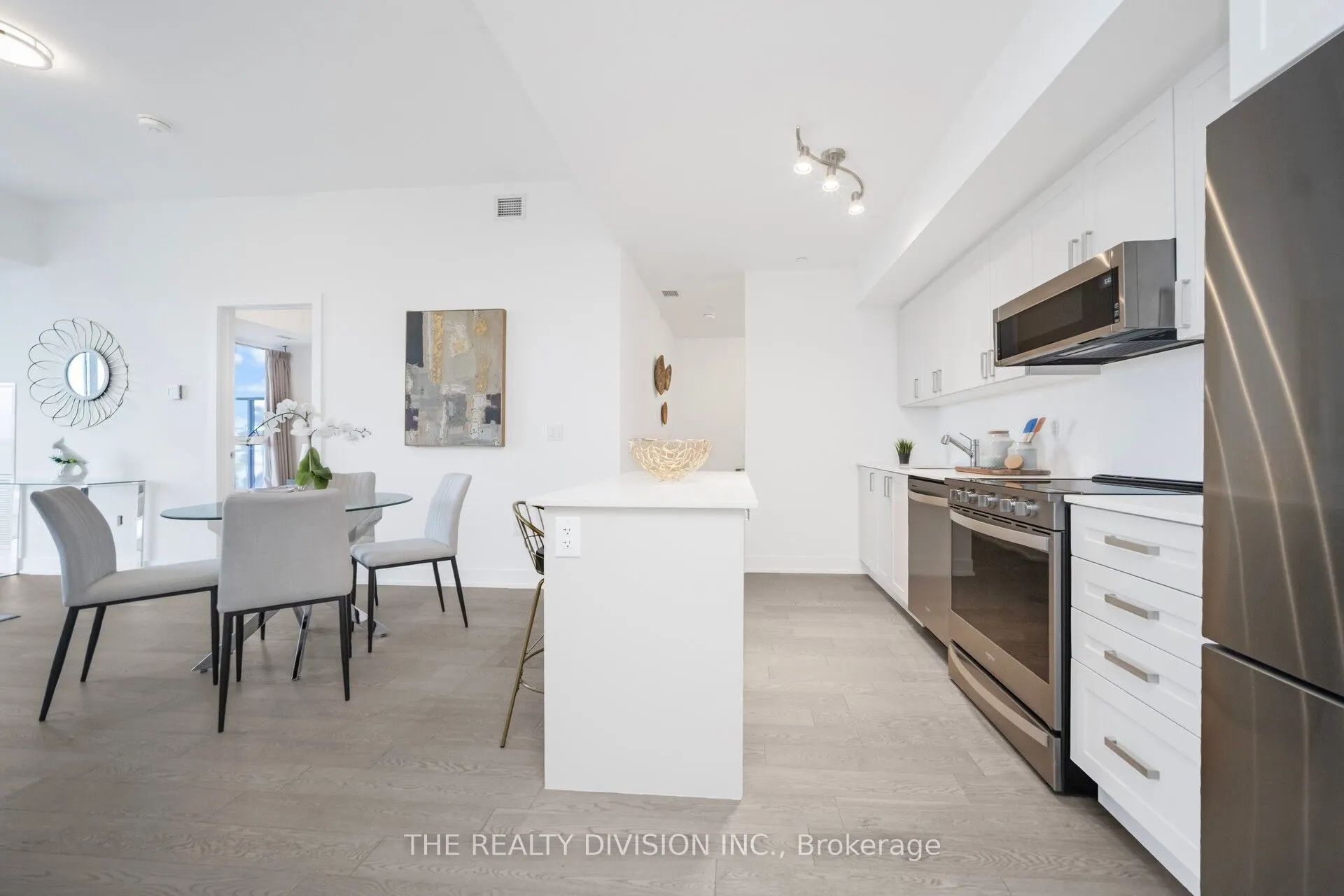 1063 Douglas Mccurdy Common, #606