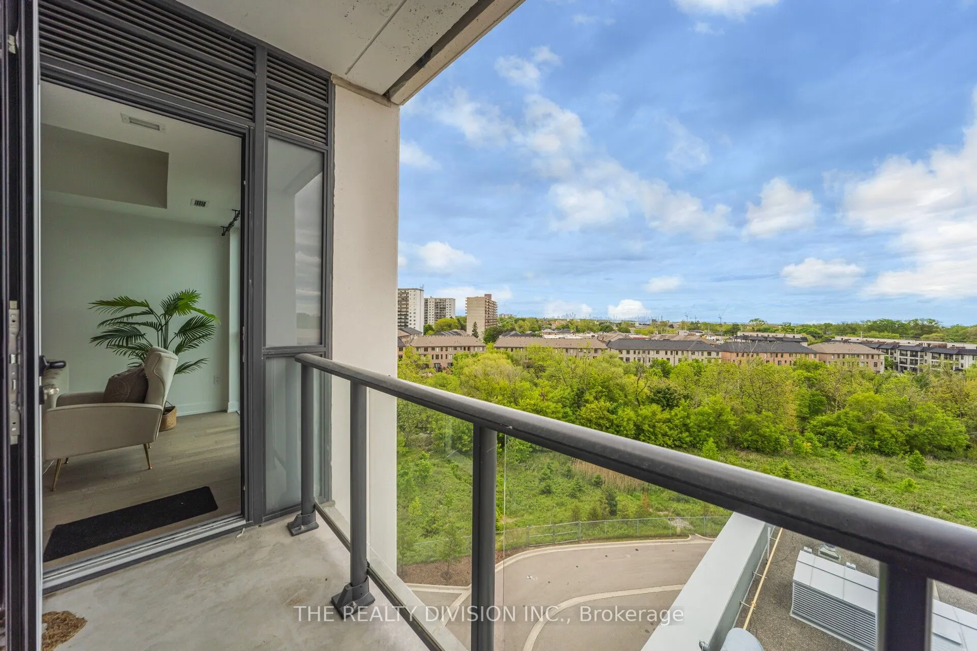 1063 Douglas Mccurdy Common, #606