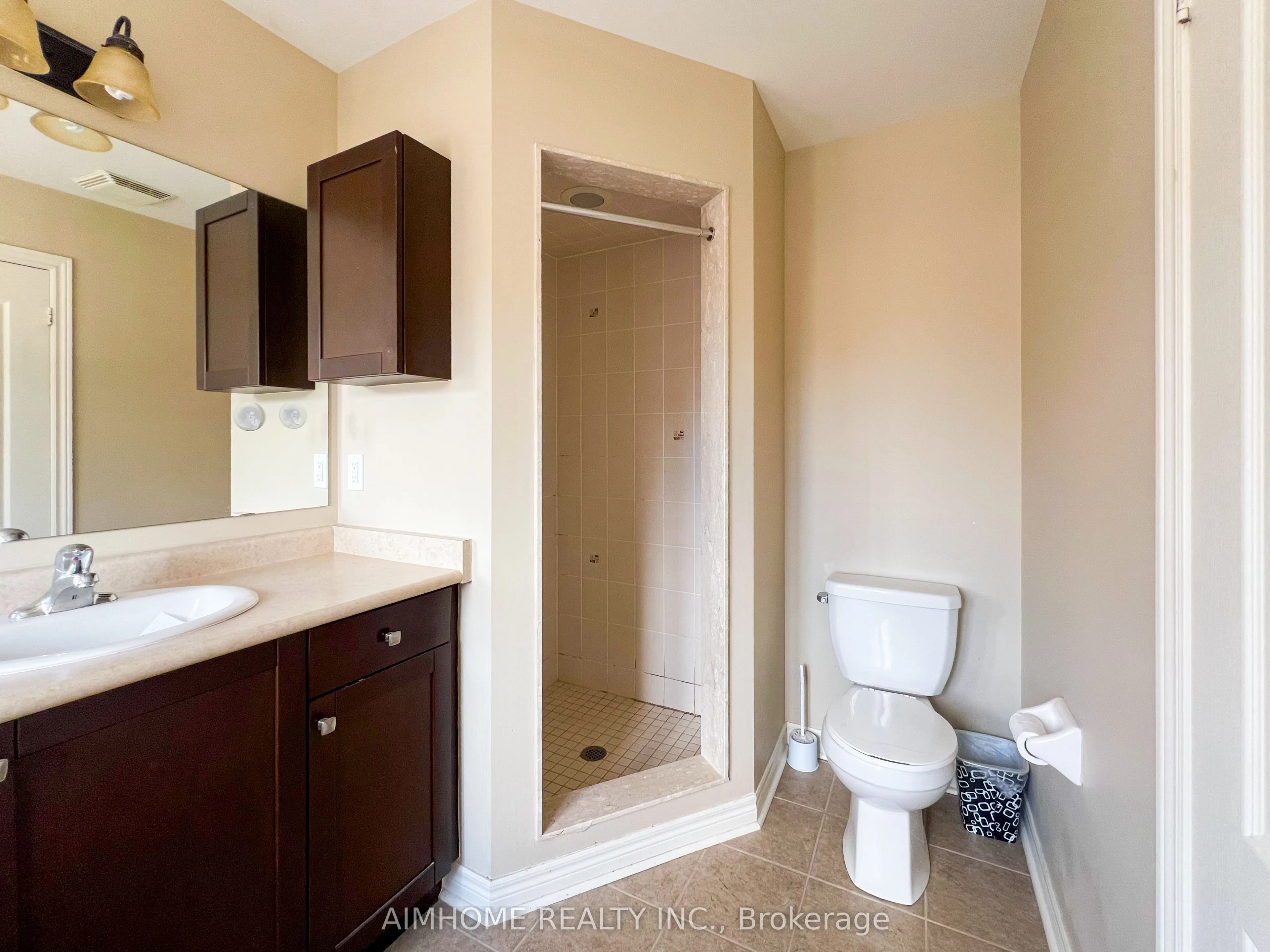 4439 Centretown Way