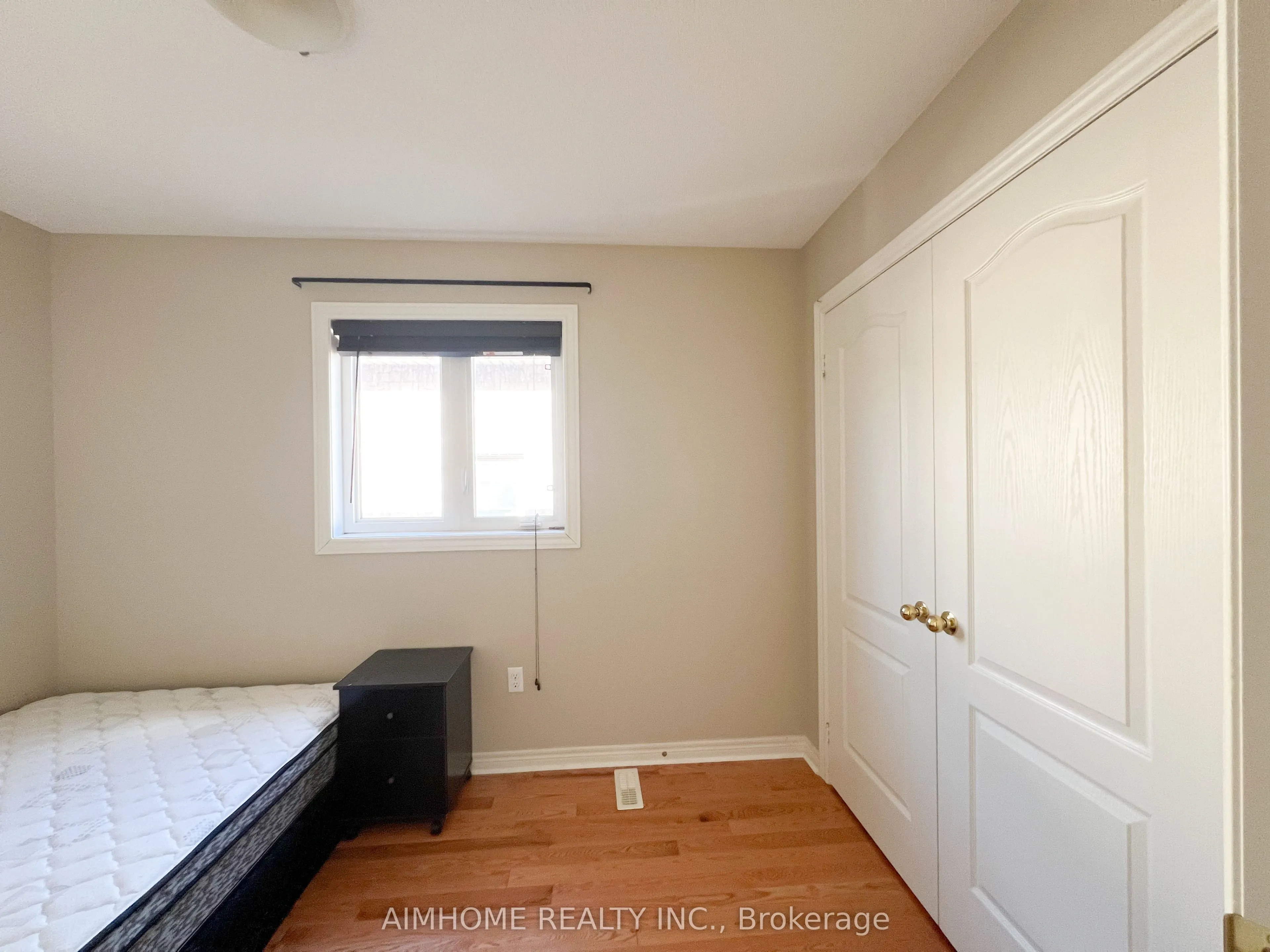 4439 Centretown Way