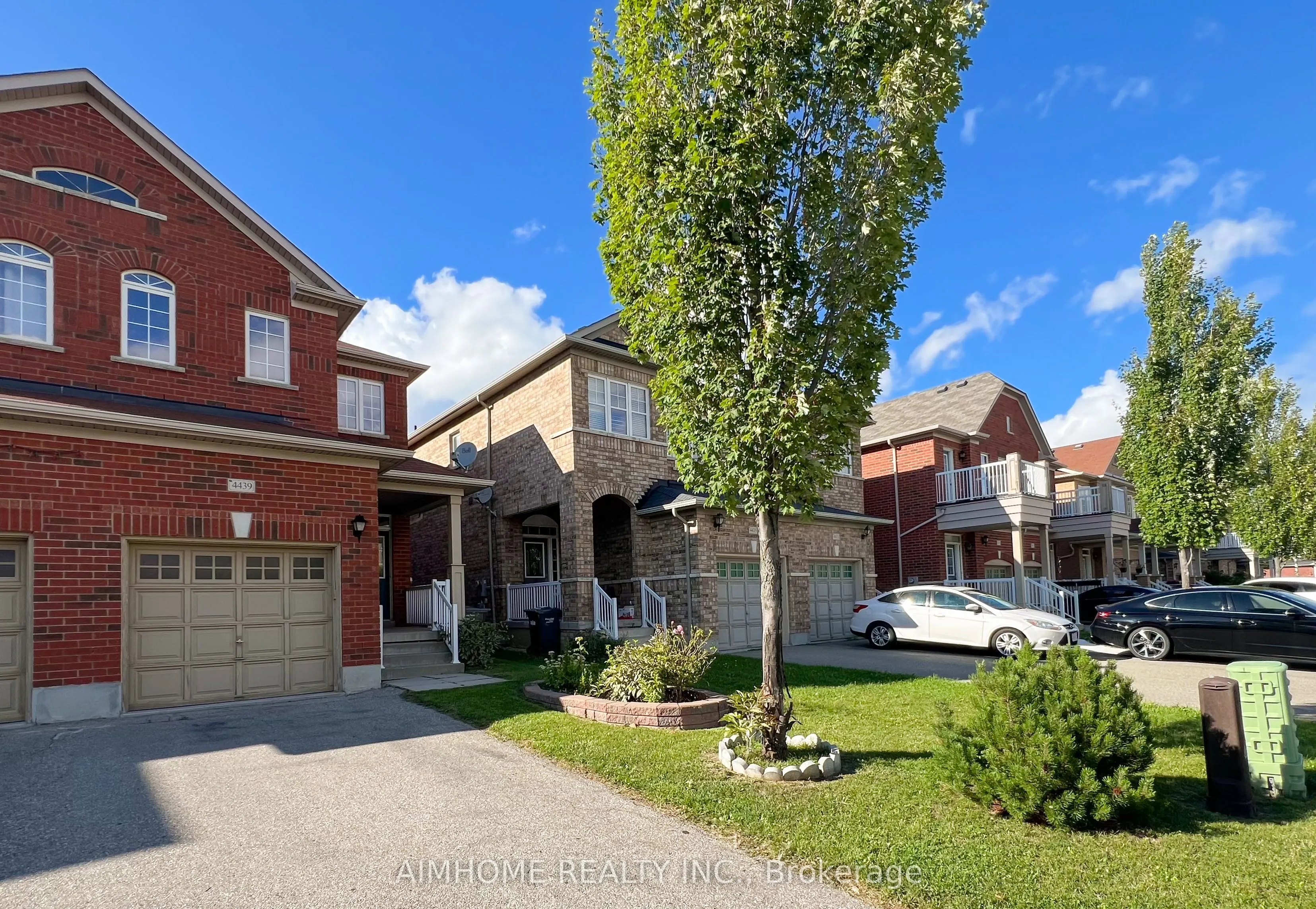 4439 Centretown Way