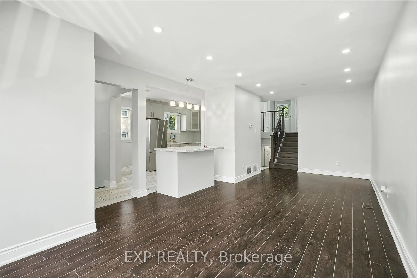 387 Archdekin Drive