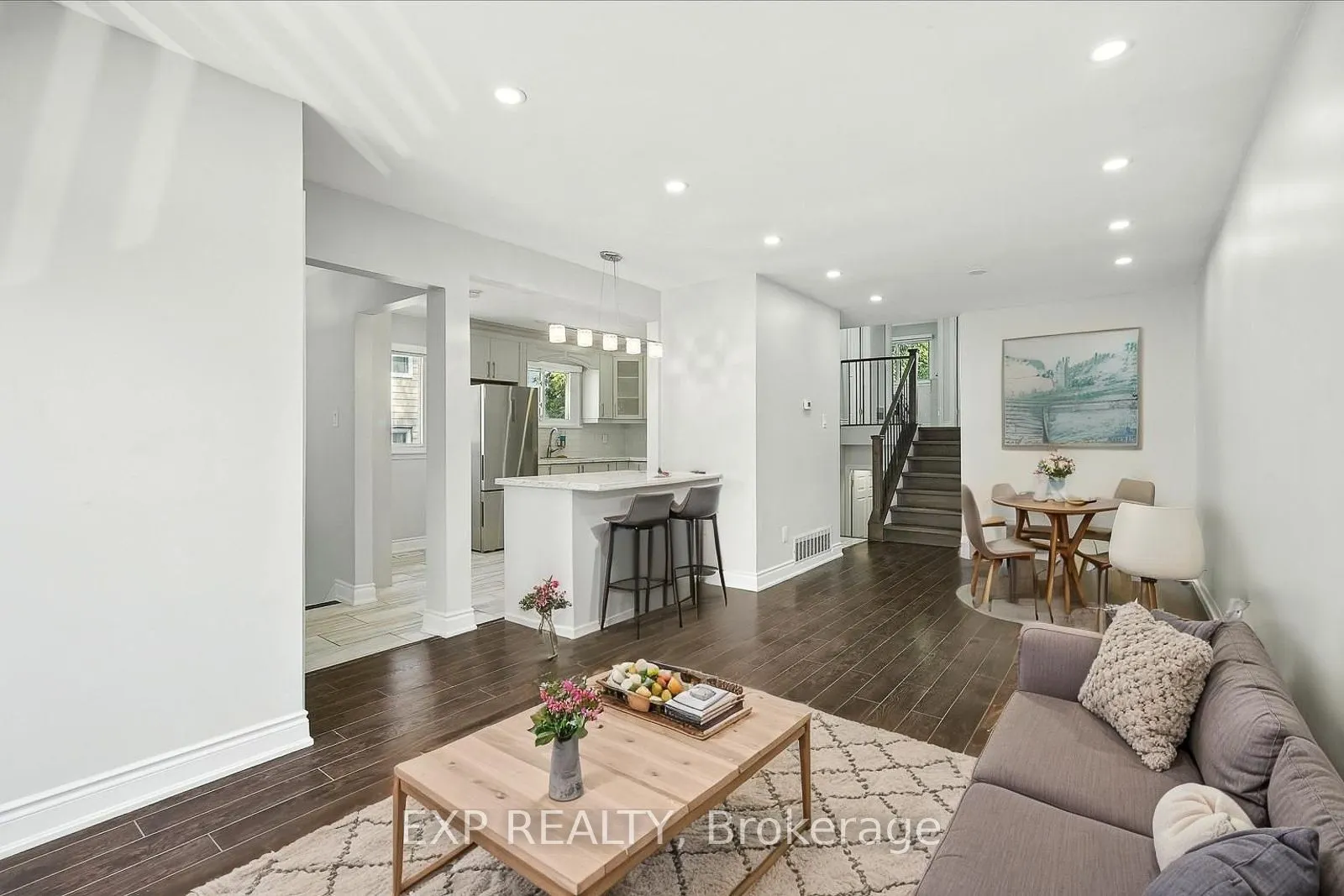 387 Archdekin Drive