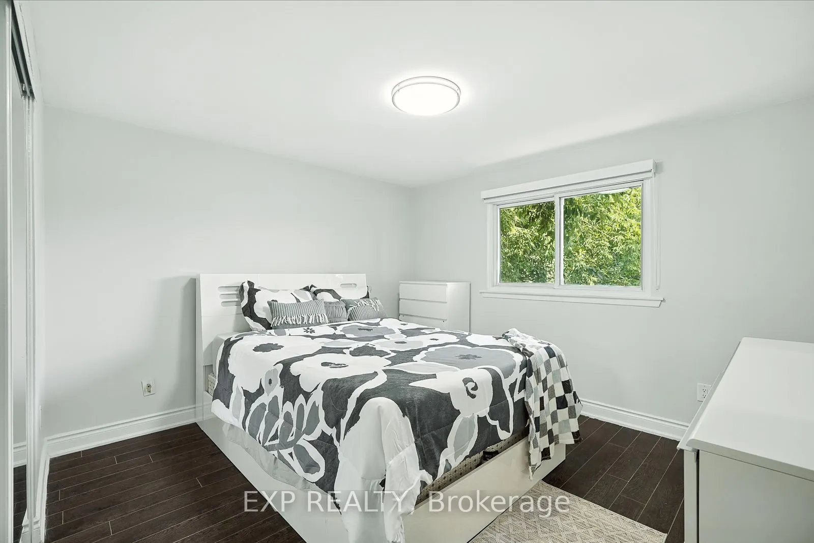 387 Archdekin Drive