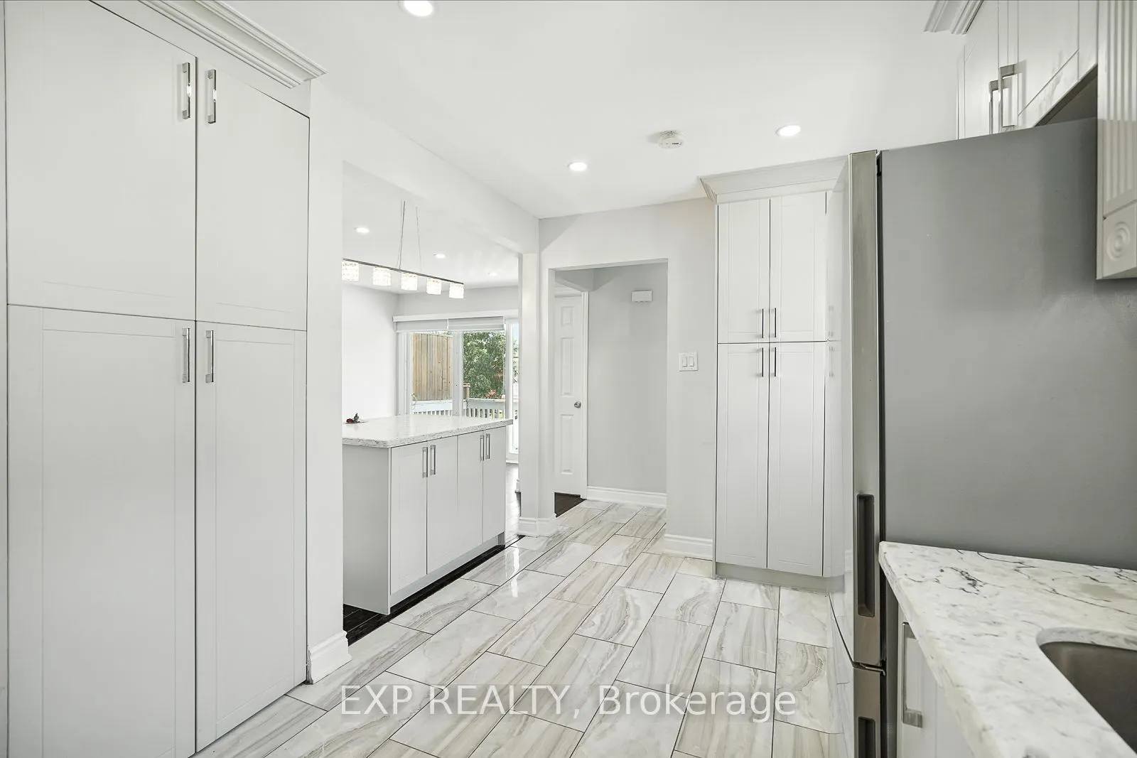 387 Archdekin Drive