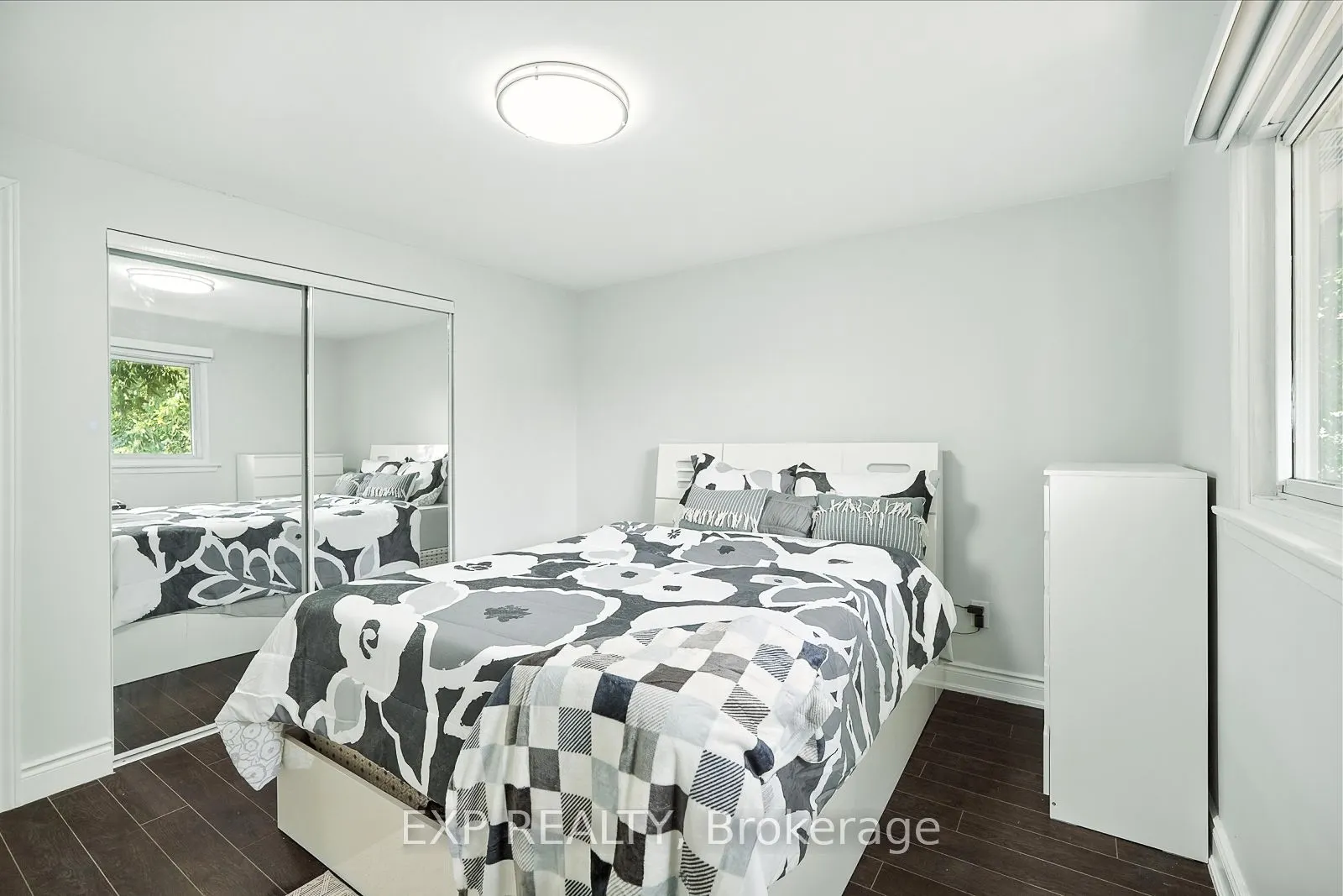 387 Archdekin Drive