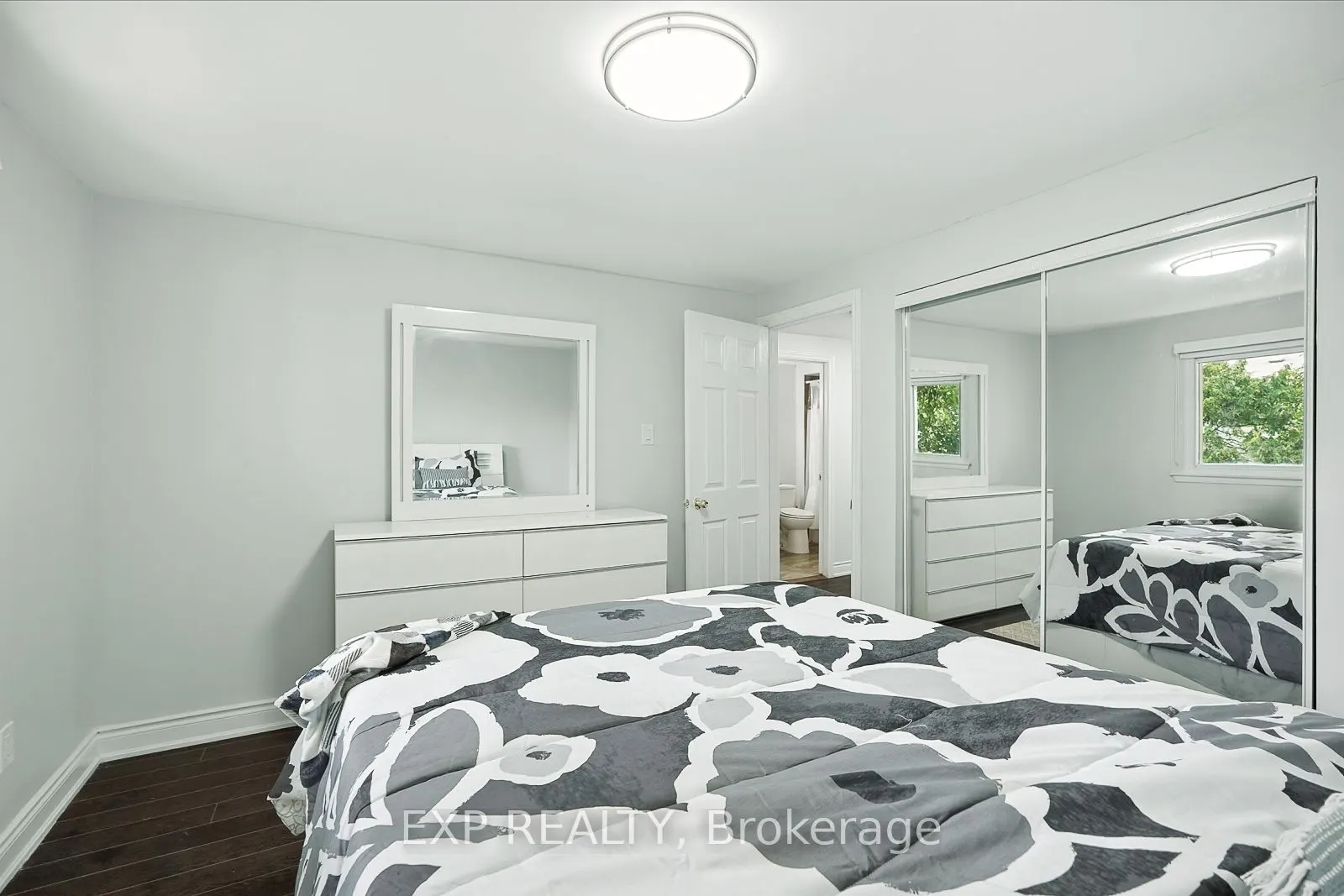 387 Archdekin Drive
