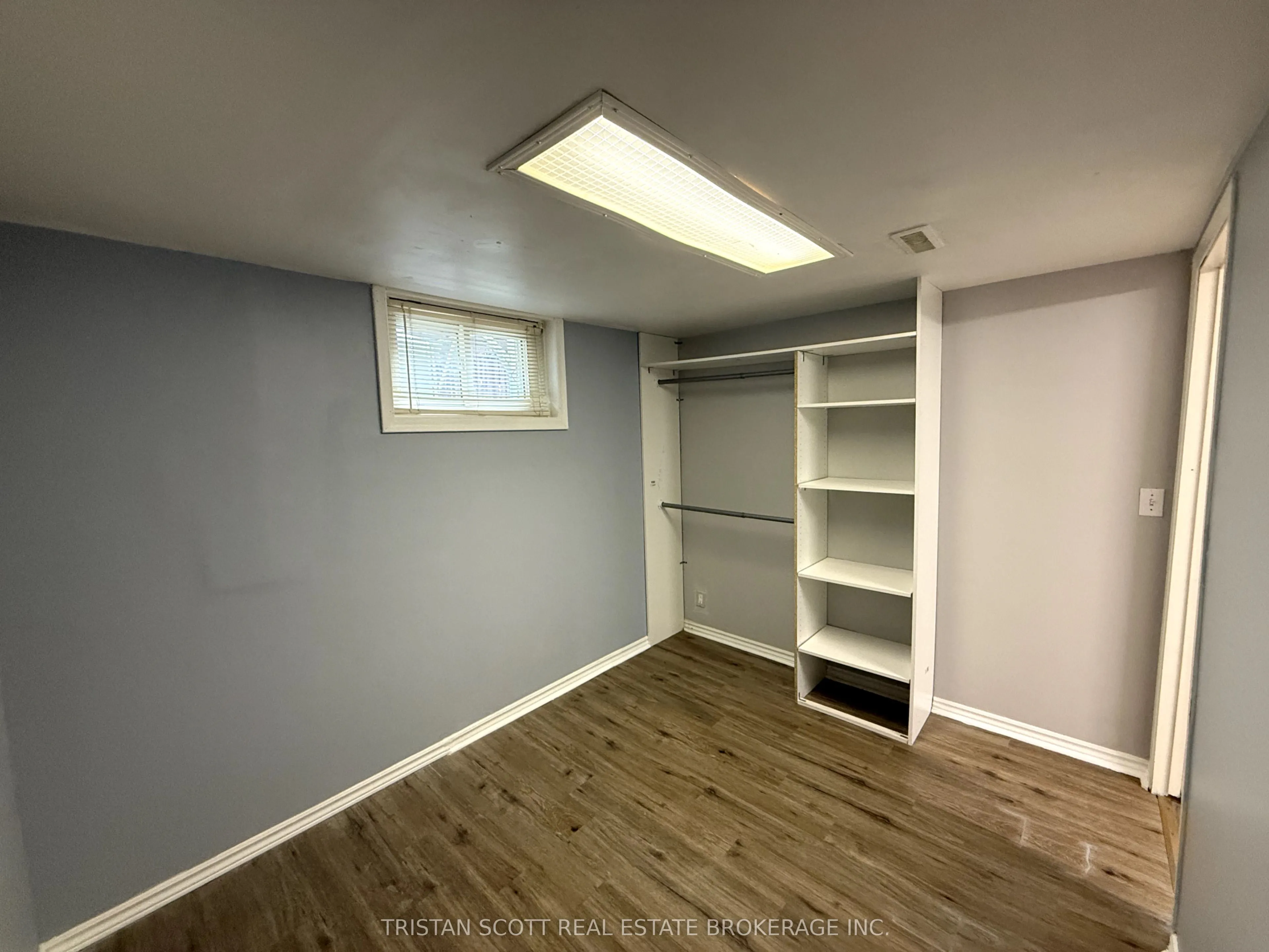 3450 Queenston Drive