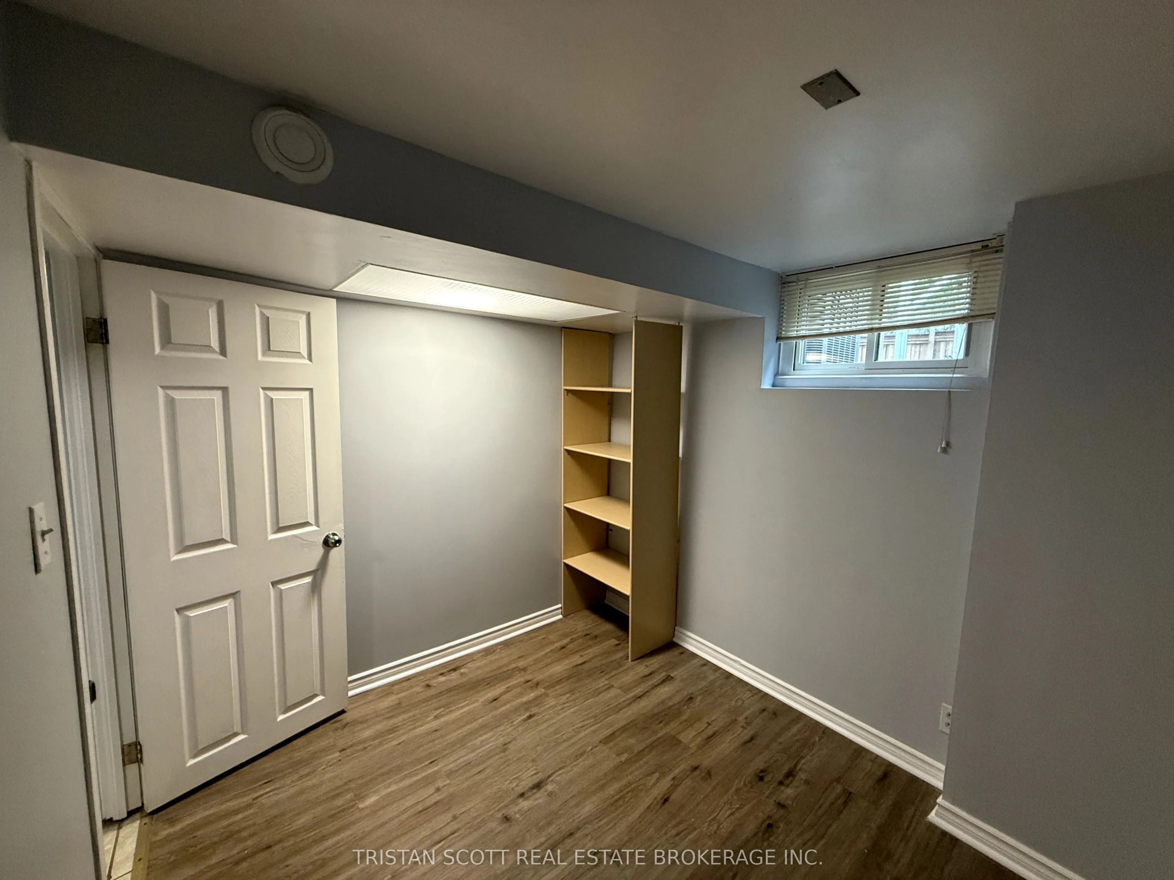 3450 Queenston Drive