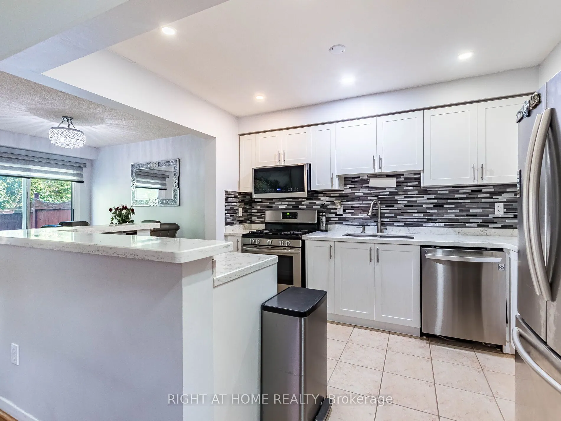 5030 Heatherleigh Avenue, #217