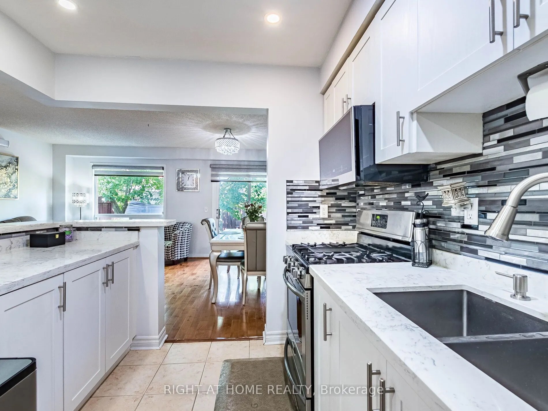 5030 Heatherleigh Avenue, #217