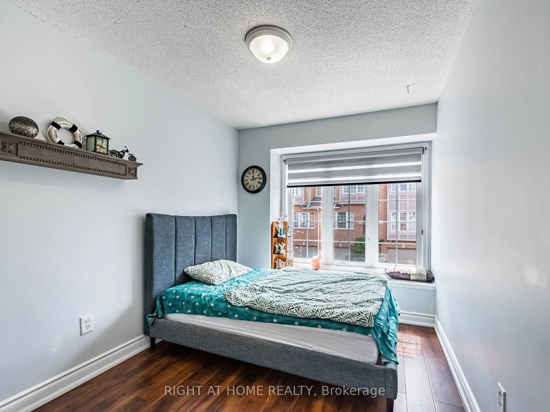 5030 Heatherleigh Avenue, #217