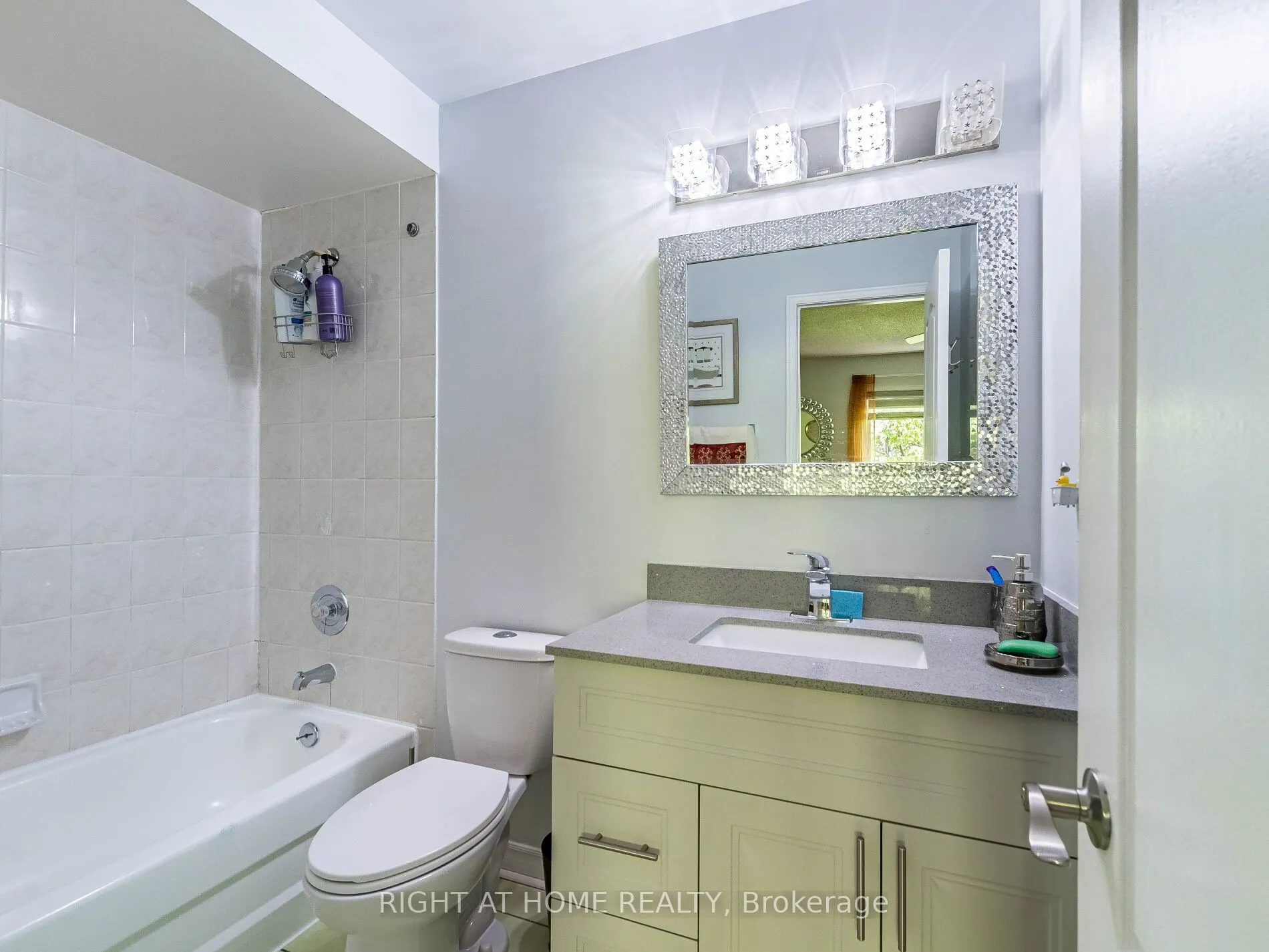 5030 Heatherleigh Avenue, #217