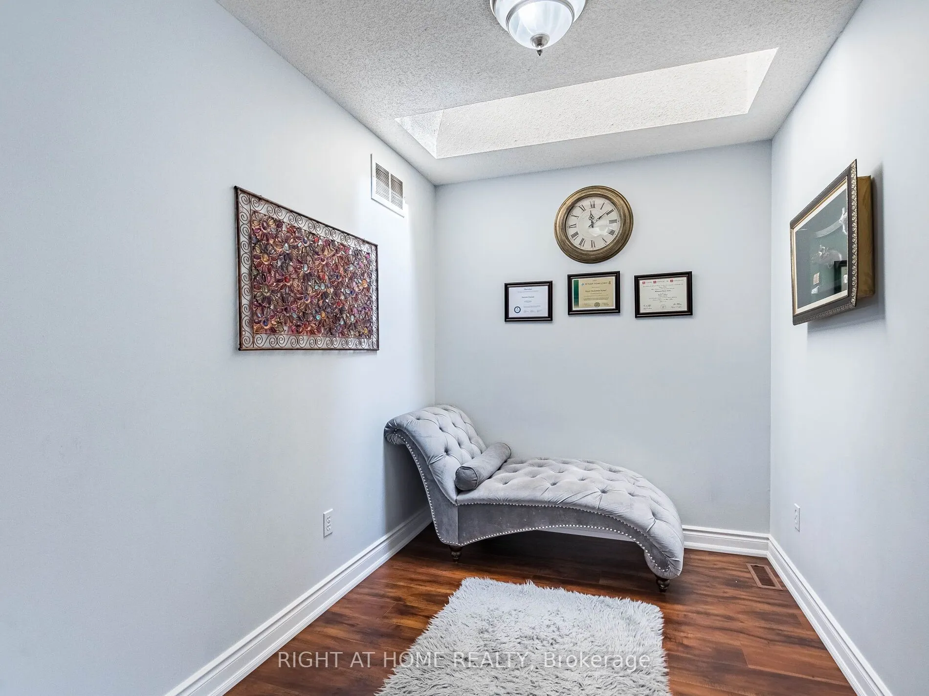5030 Heatherleigh Avenue, #217