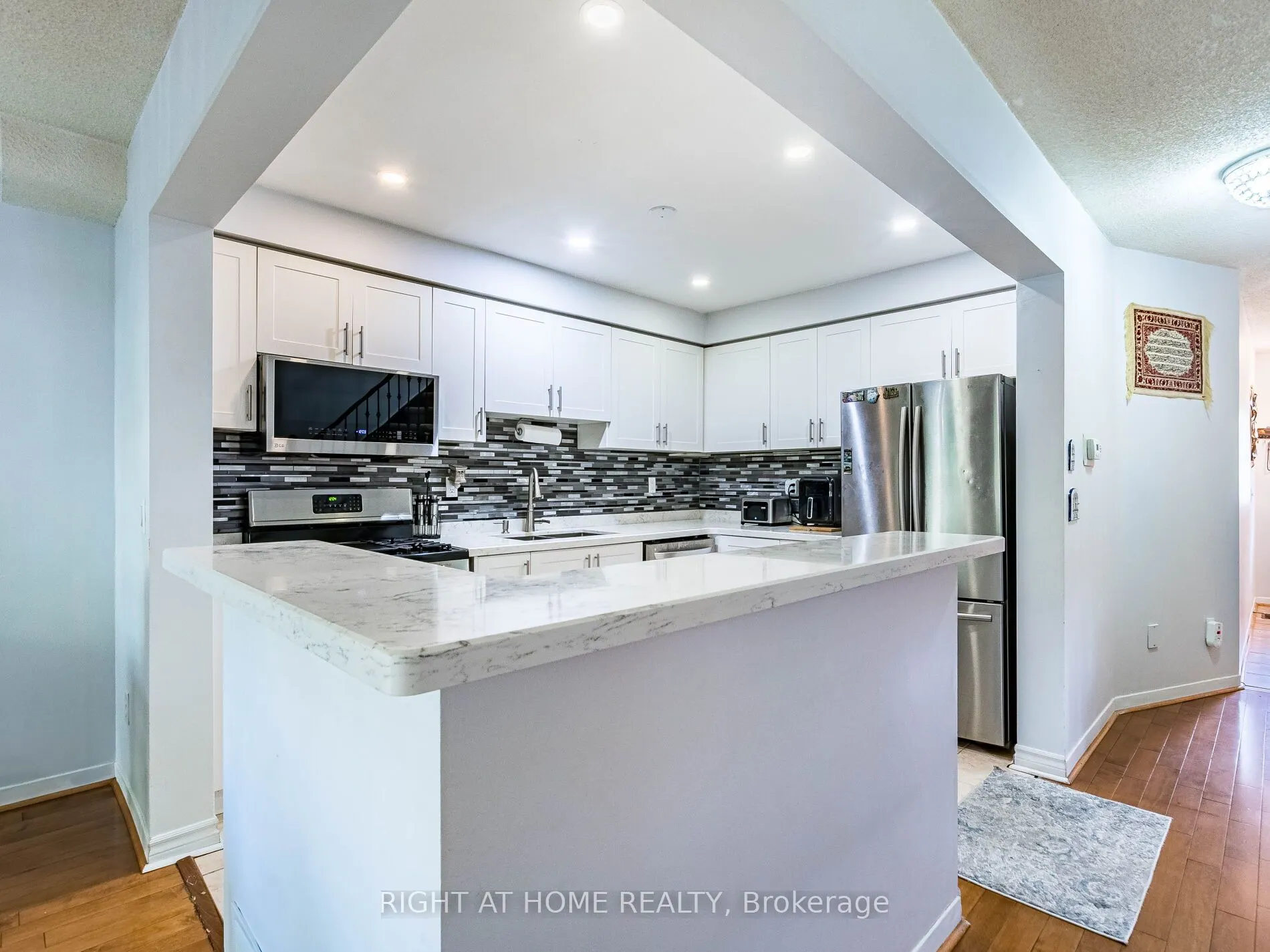 5030 Heatherleigh Avenue, #217