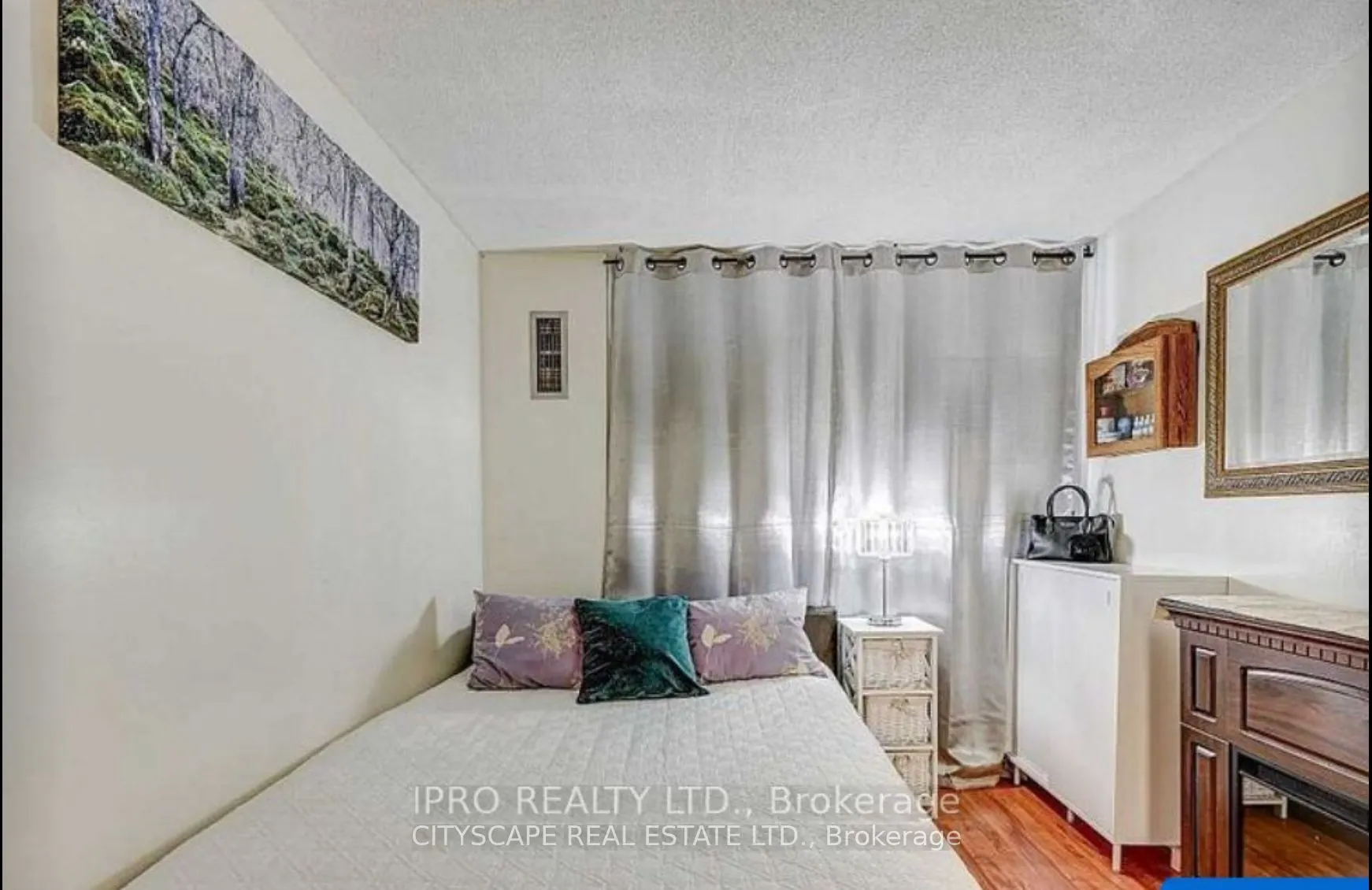 26 Hanover Road, #1001