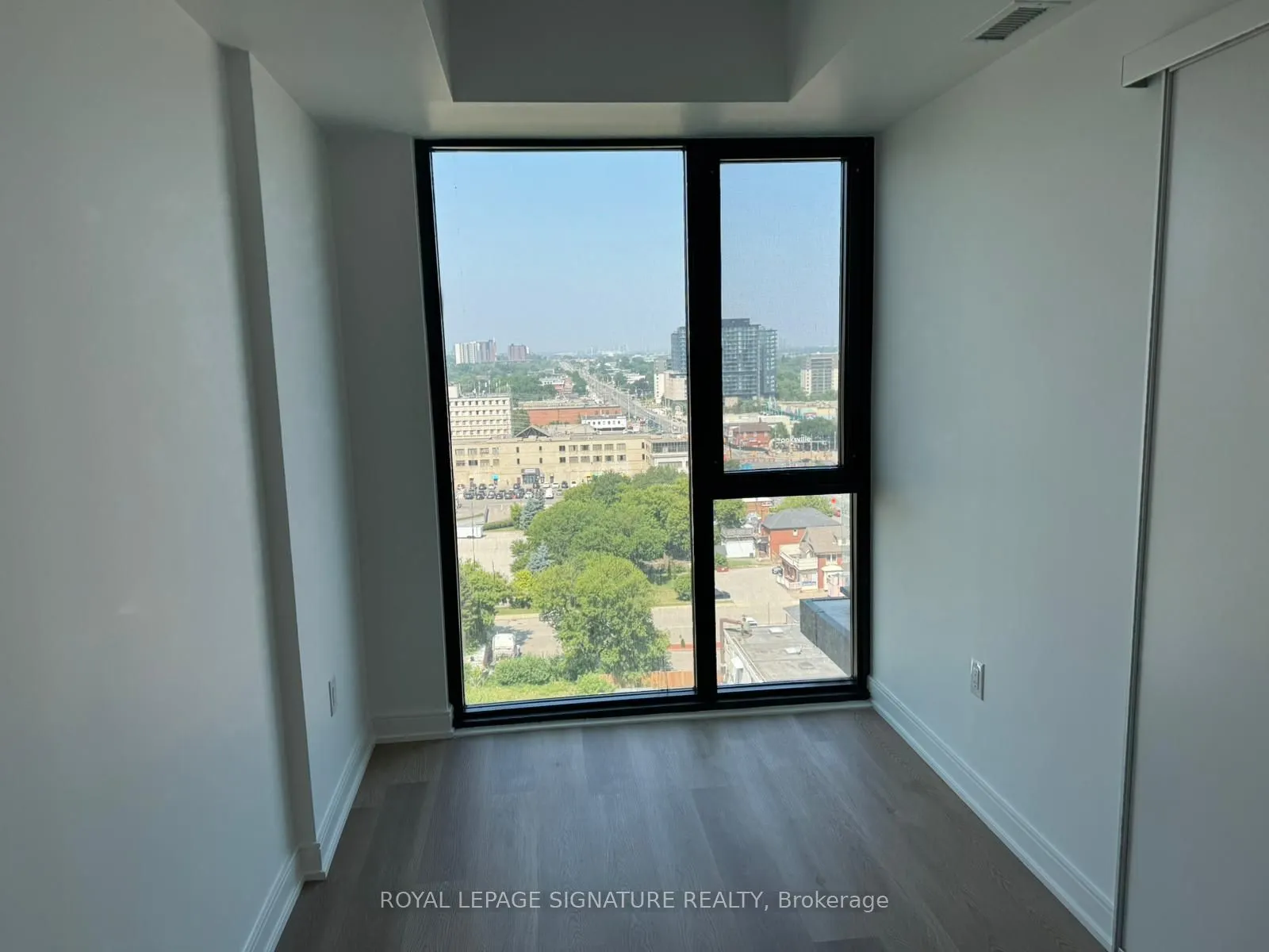 3009 Novar Road, #1222