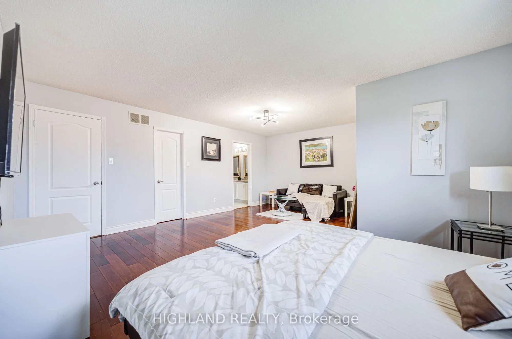 4781 Crystal Rose Drive