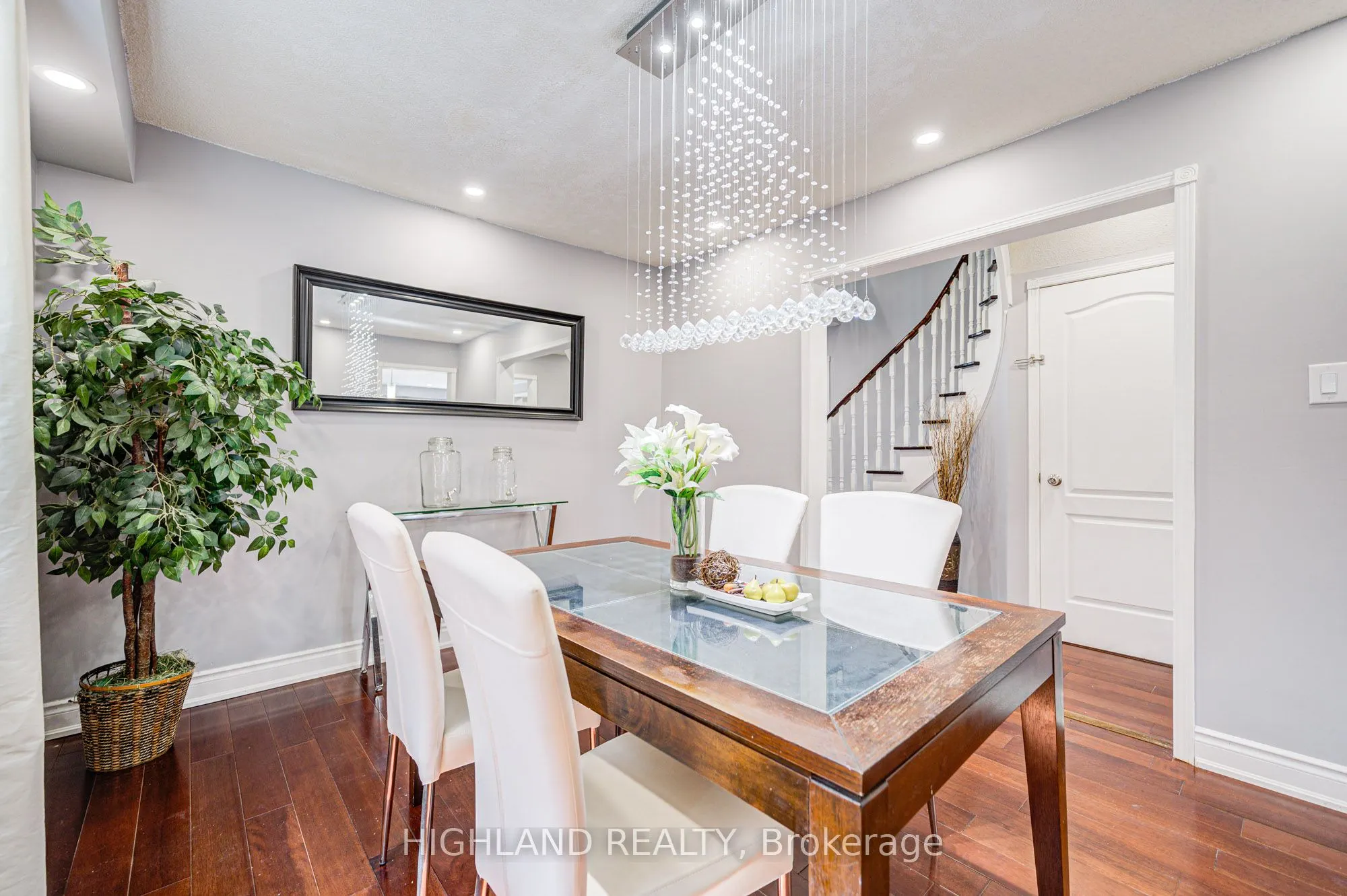 4781 Crystal Rose Drive