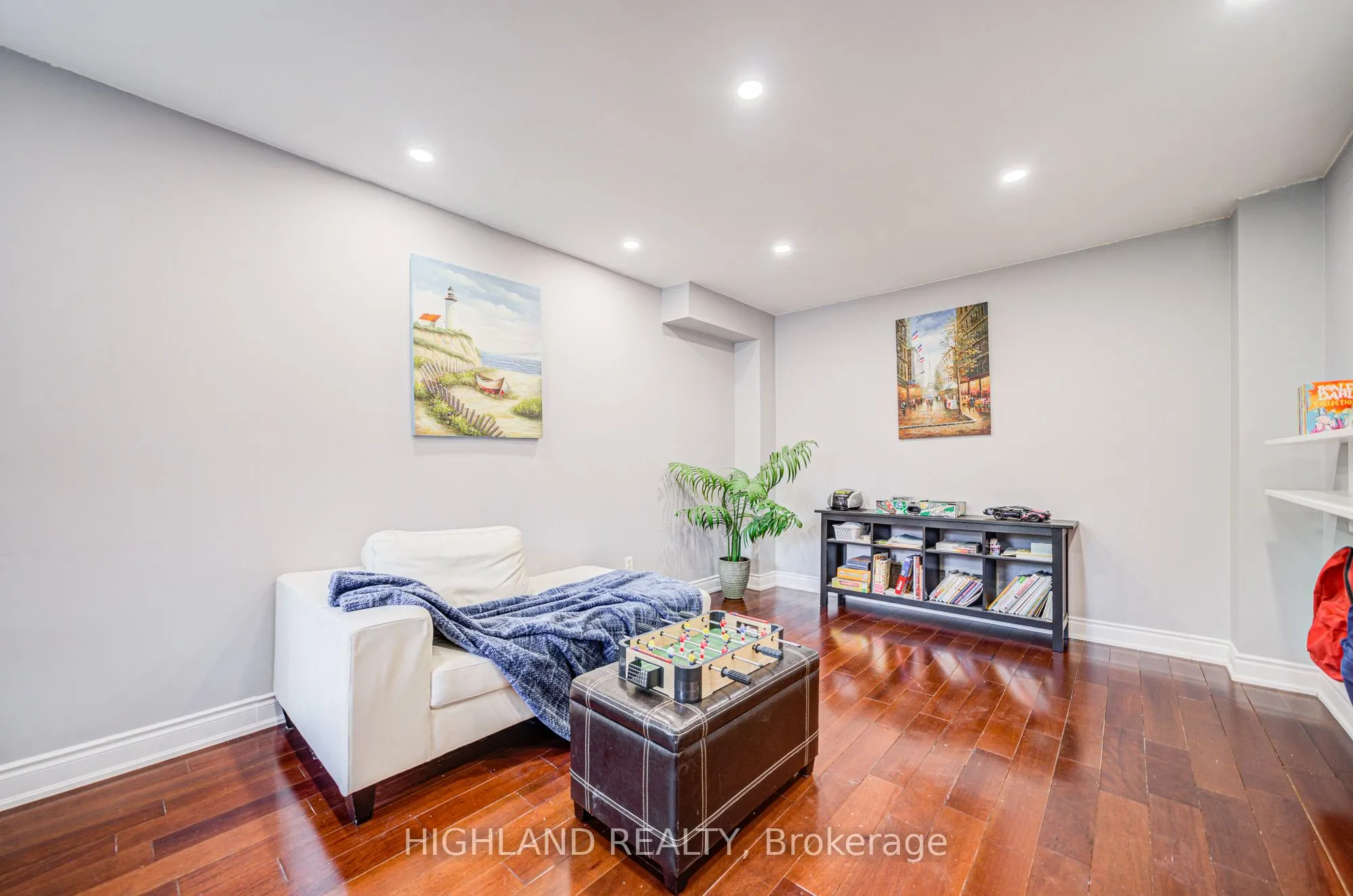 4781 Crystal Rose Drive