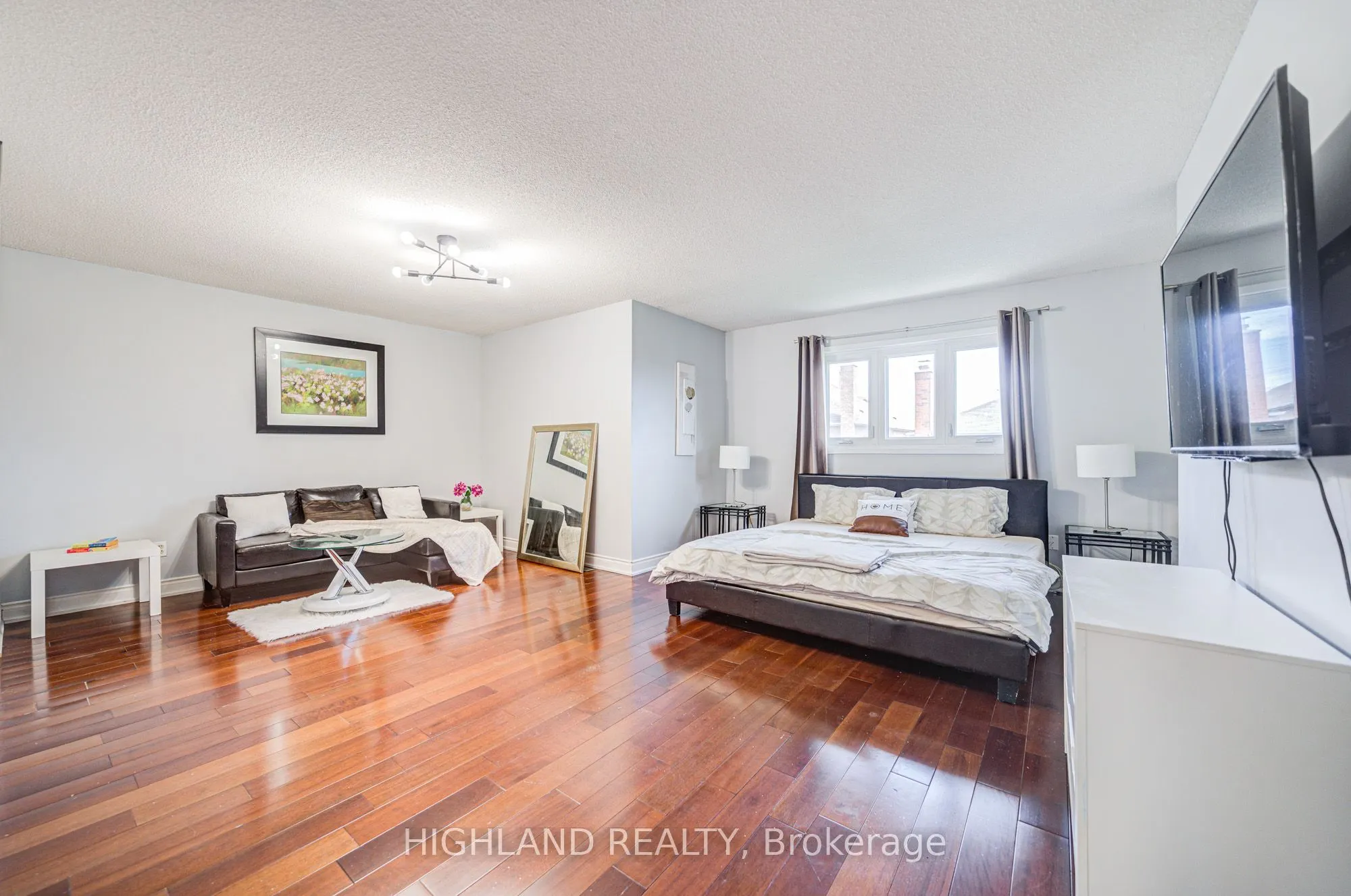 4781 Crystal Rose Drive