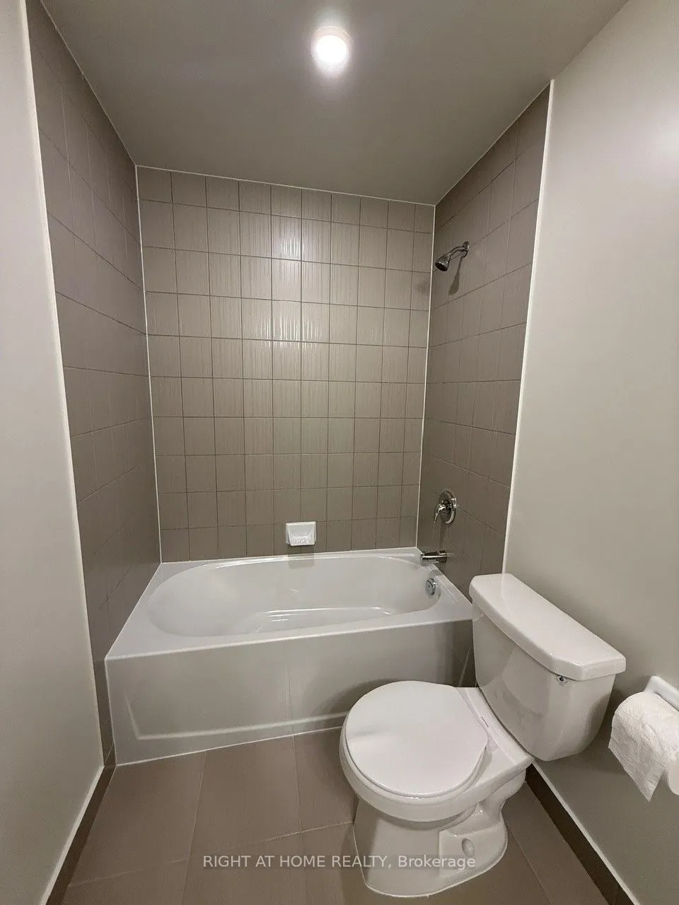 38 ANNIE CRAIG Drive, #3803