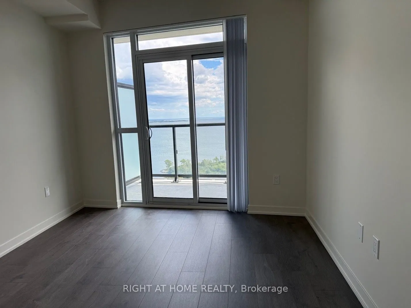 38 ANNIE CRAIG Drive, #3803