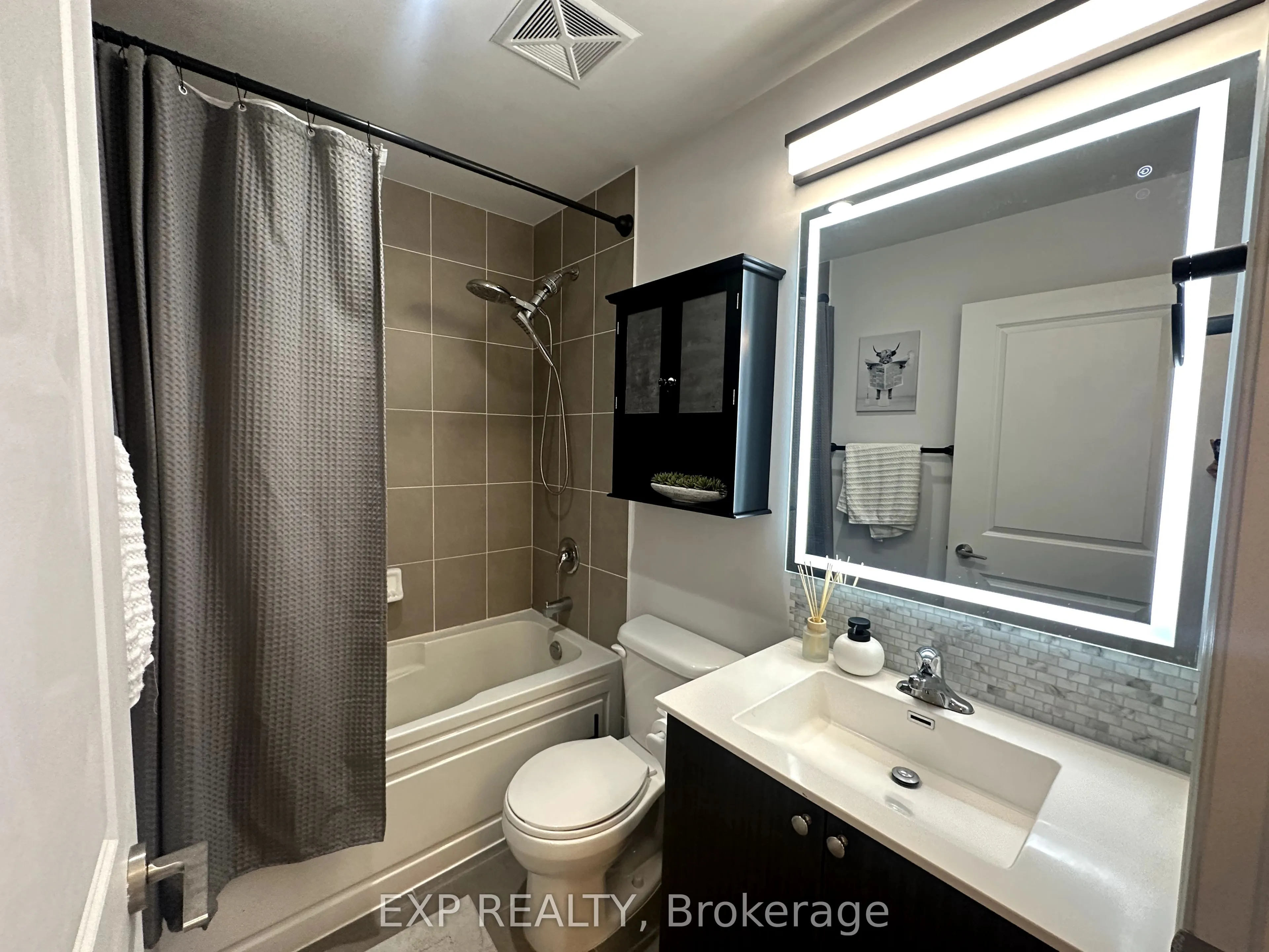 39 Annie Craig Drive, #602
