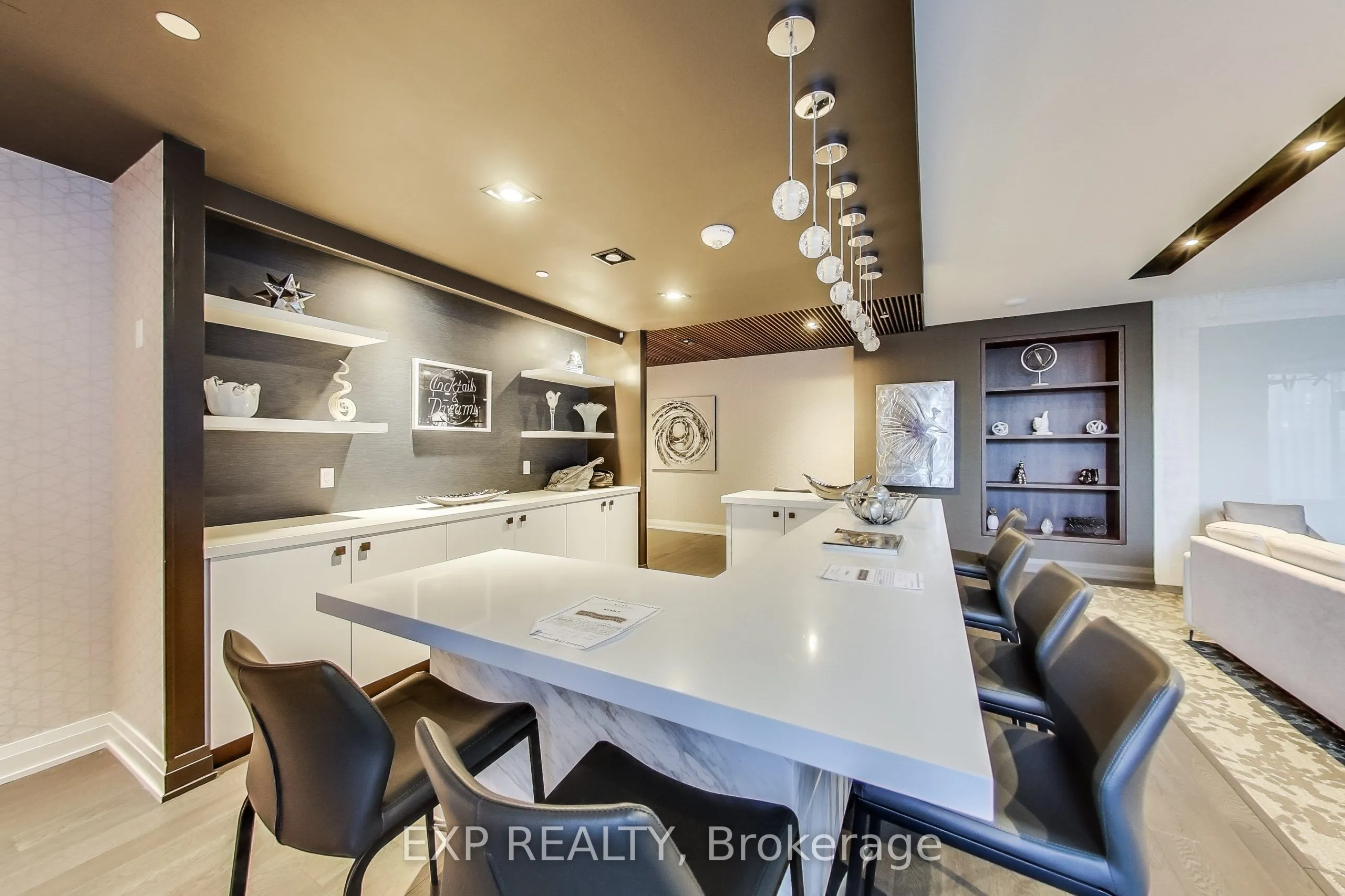 39 Annie Craig Drive, #602