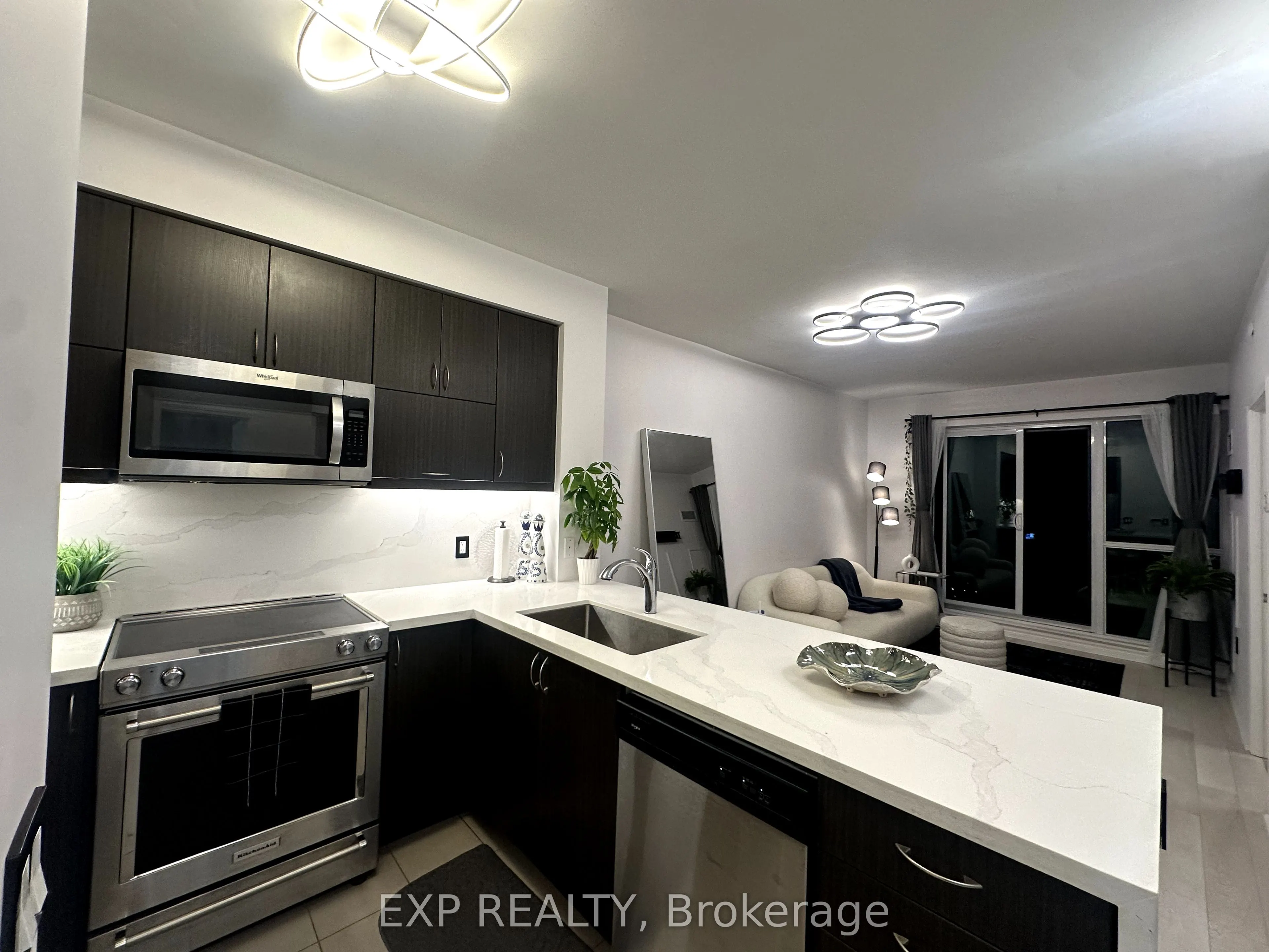 39 Annie Craig Drive, #602