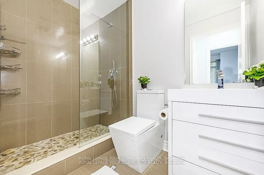 25 Earlington Avenue, #114