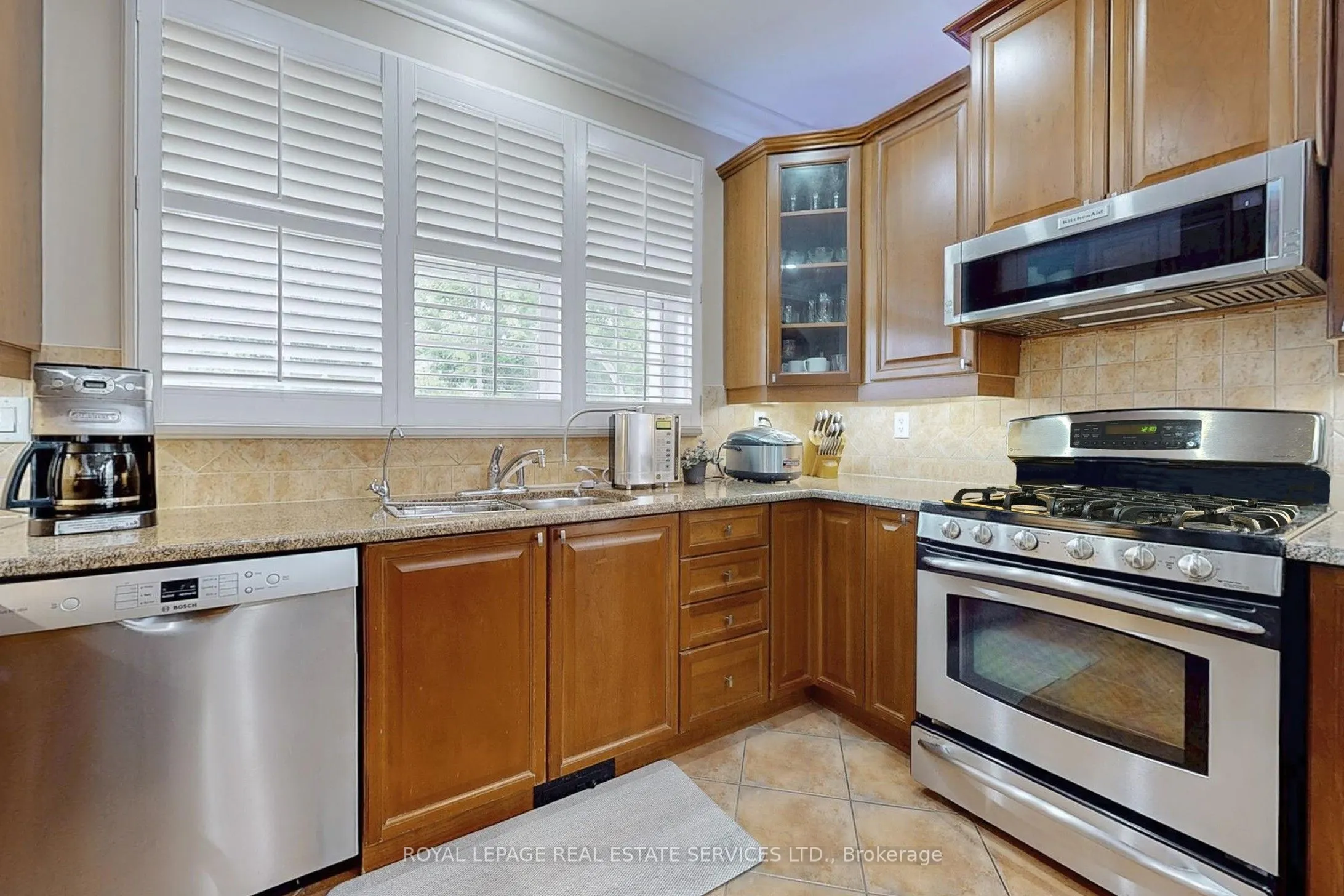 659 Hood Terrace