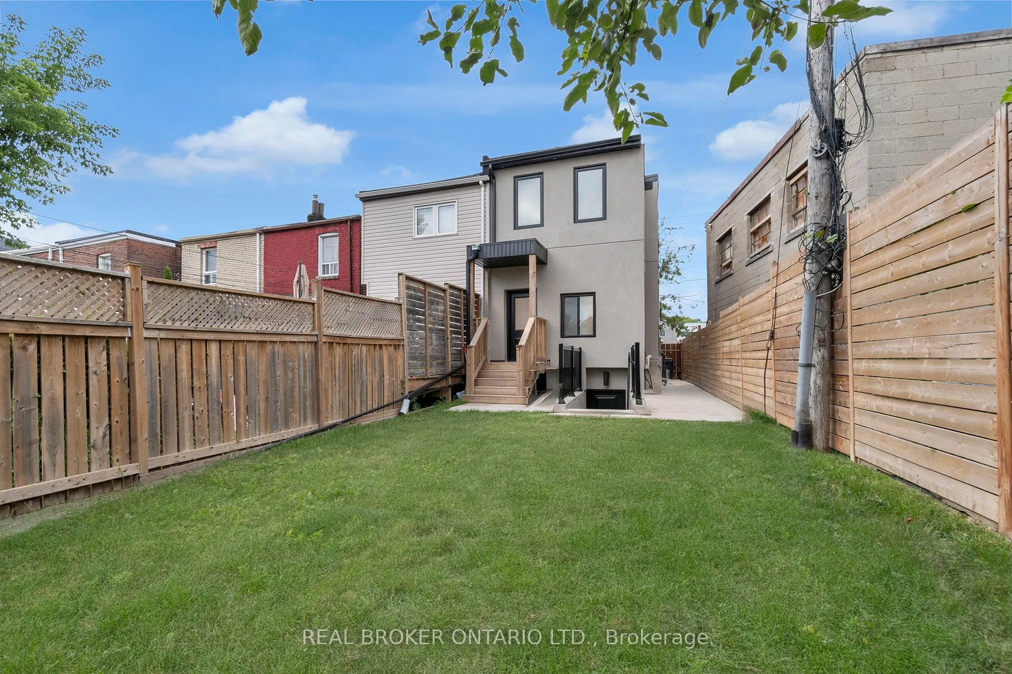 120 Wiltshire Avenue