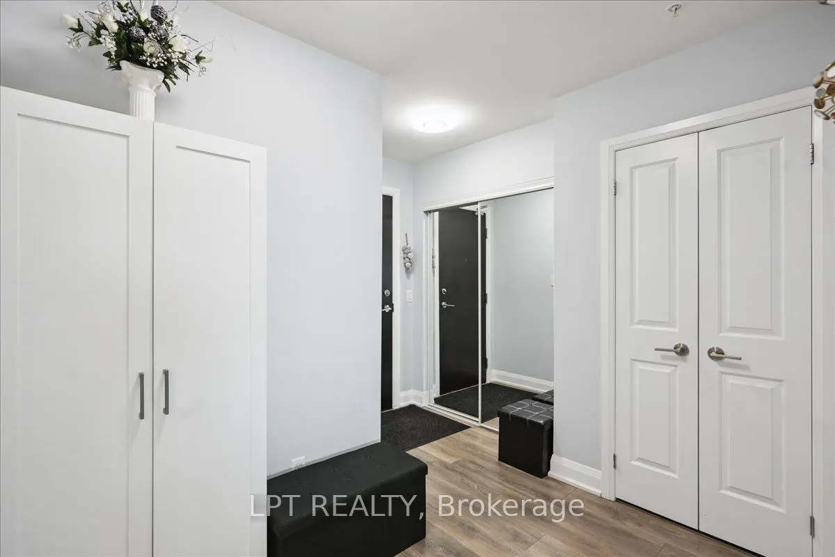 55 Yorkland Boulevard, #8