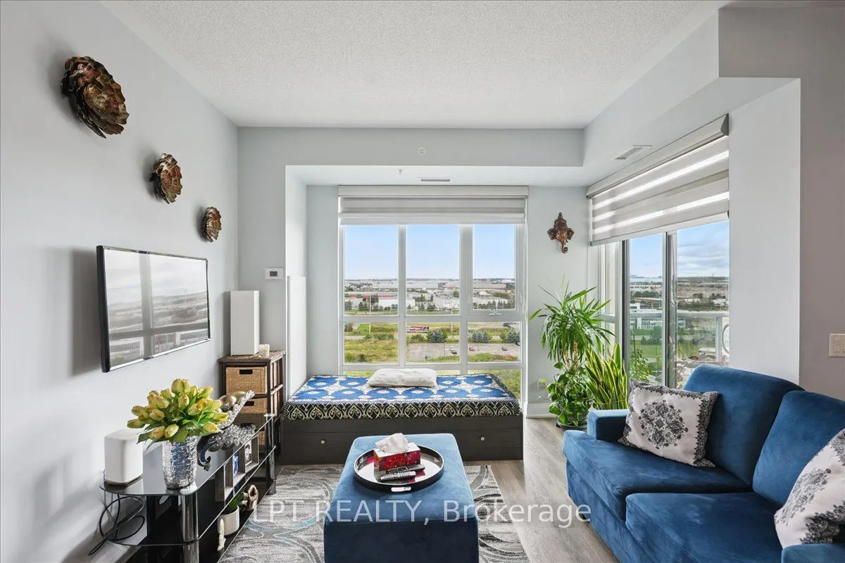 55 Yorkland Boulevard, #8